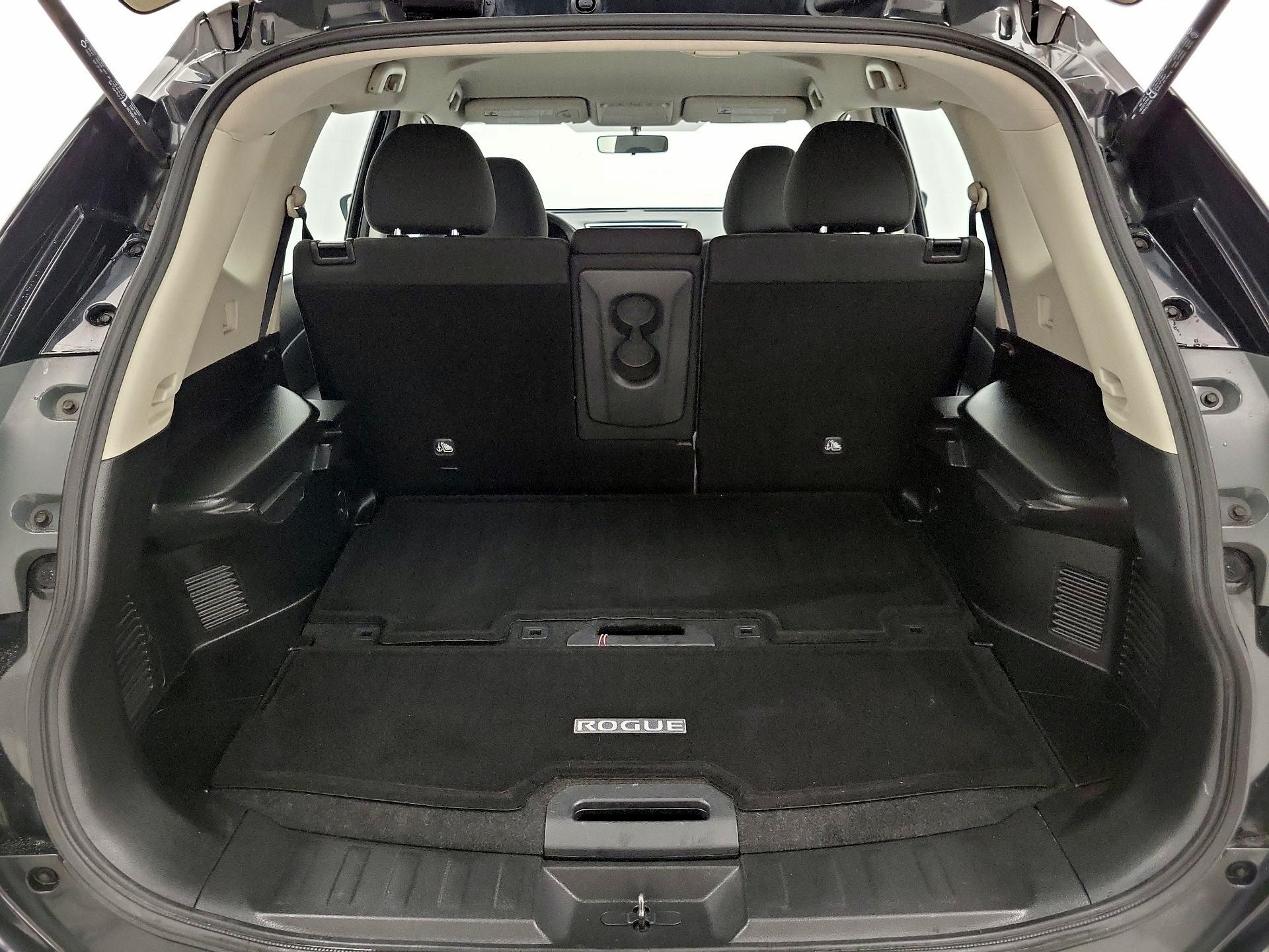 Thumbnail: 2016 Nissan Rogue - 20