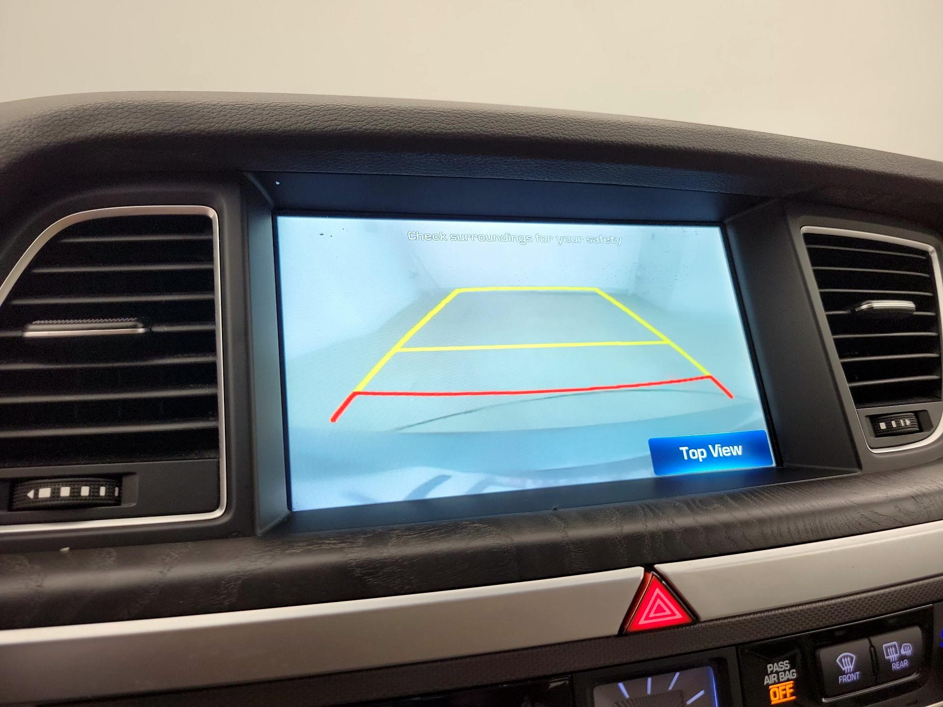 Thumbnail: 2015 Hyundai Genesis - 15