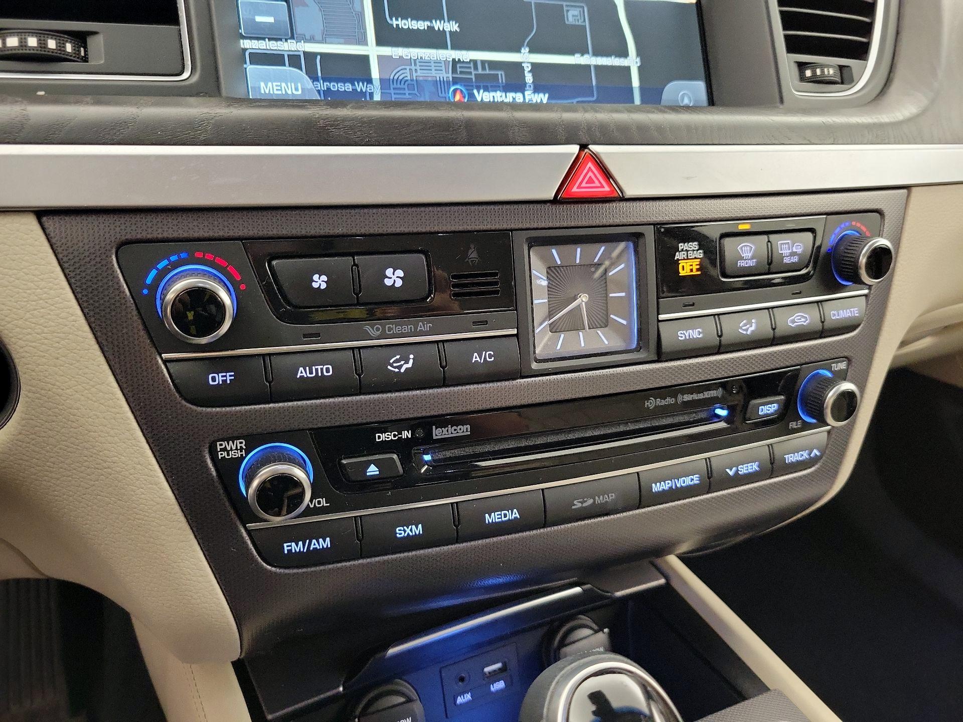 Thumbnail: 2015 Hyundai Genesis - 17