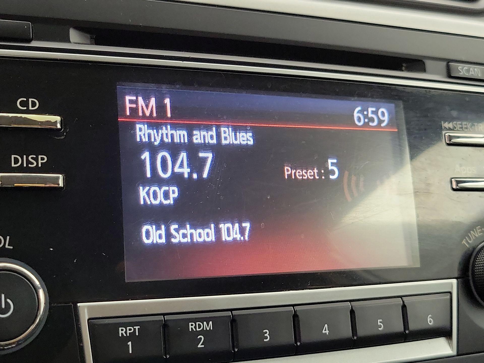 Thumbnail: 2016 Nissan Altima - 15