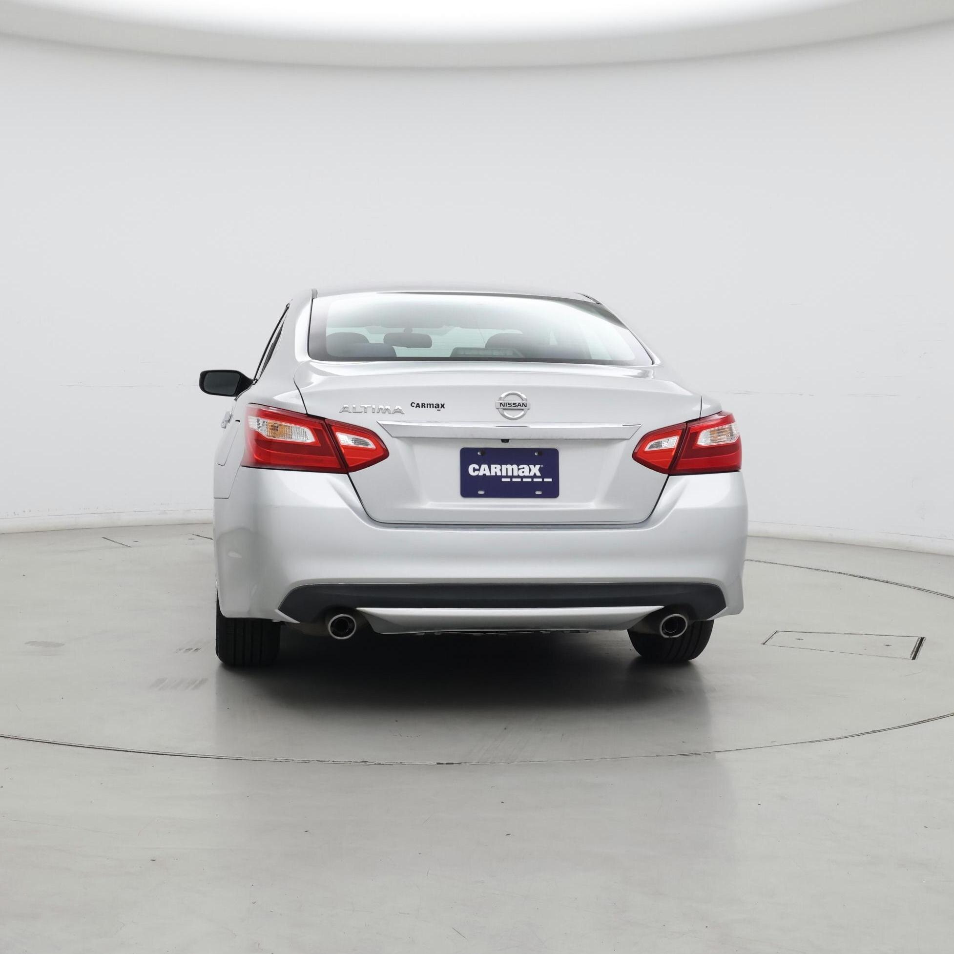 Thumbnail: 2016 Nissan Altima - 6