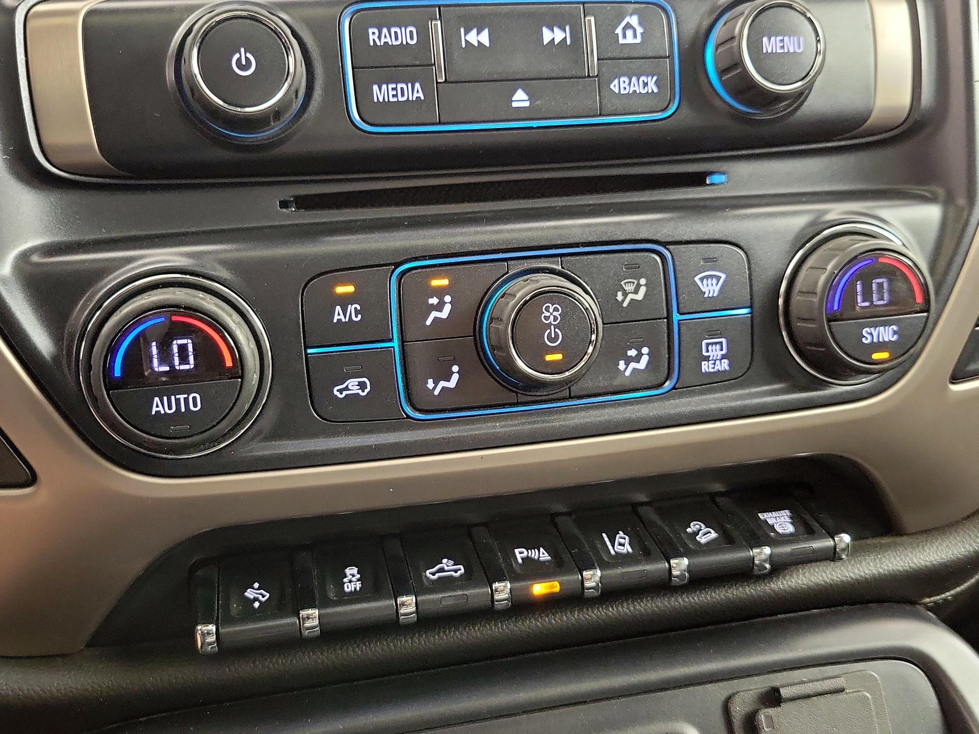 Thumbnail: 2019 GMC Sierra 2500 - 17