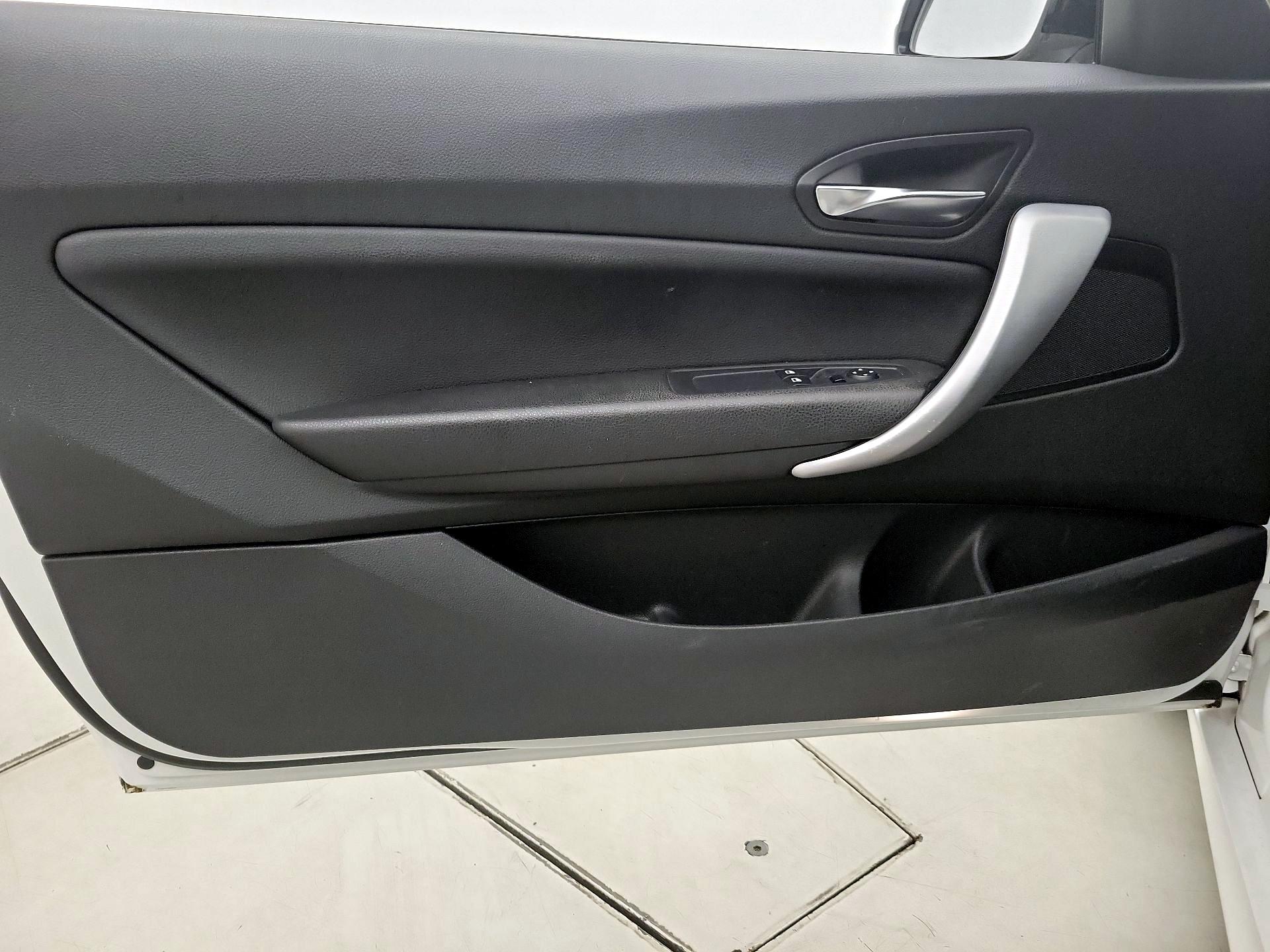 Thumbnail: 2015 BMW 2 Series - 12