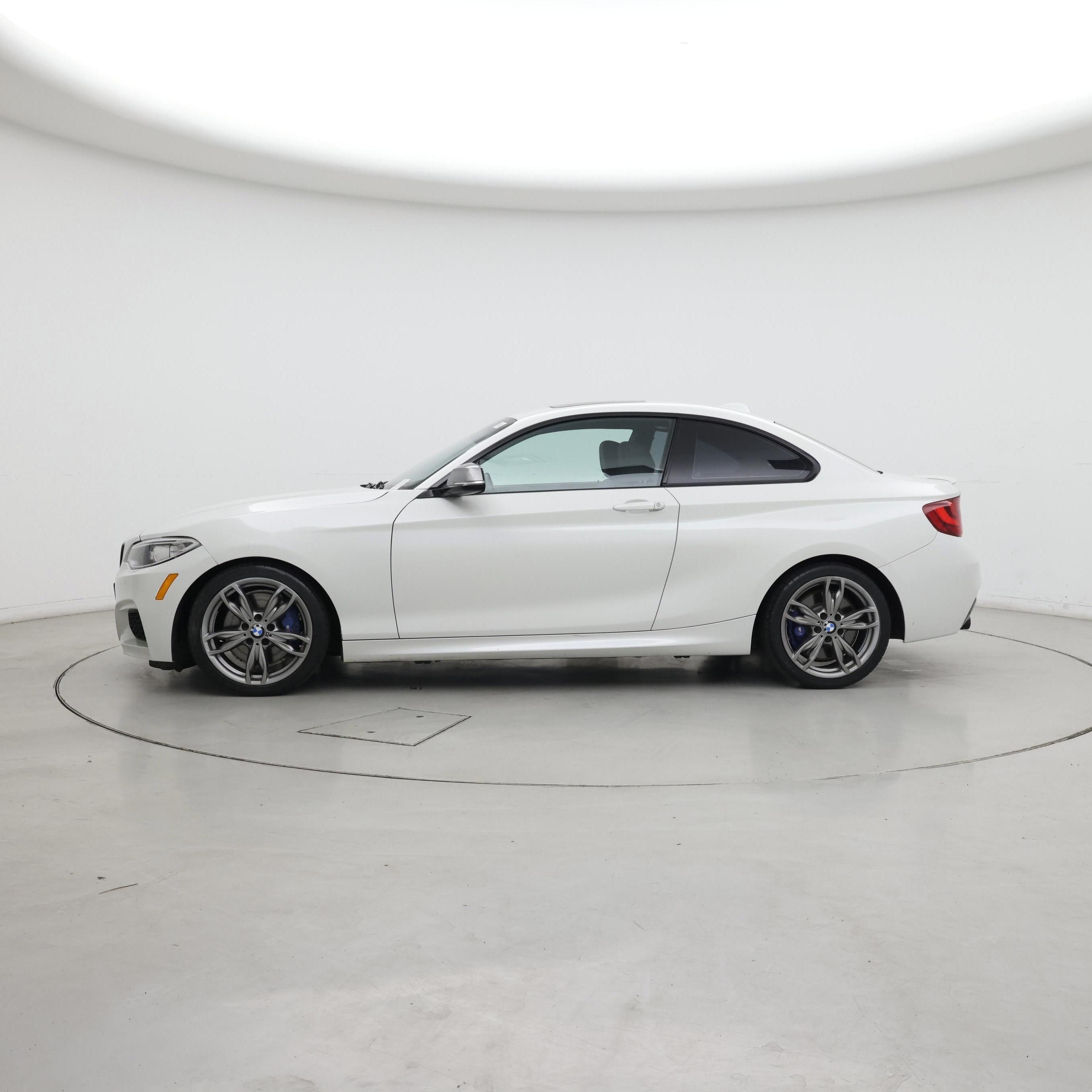 Thumbnail: 2015 BMW 2 Series - 3