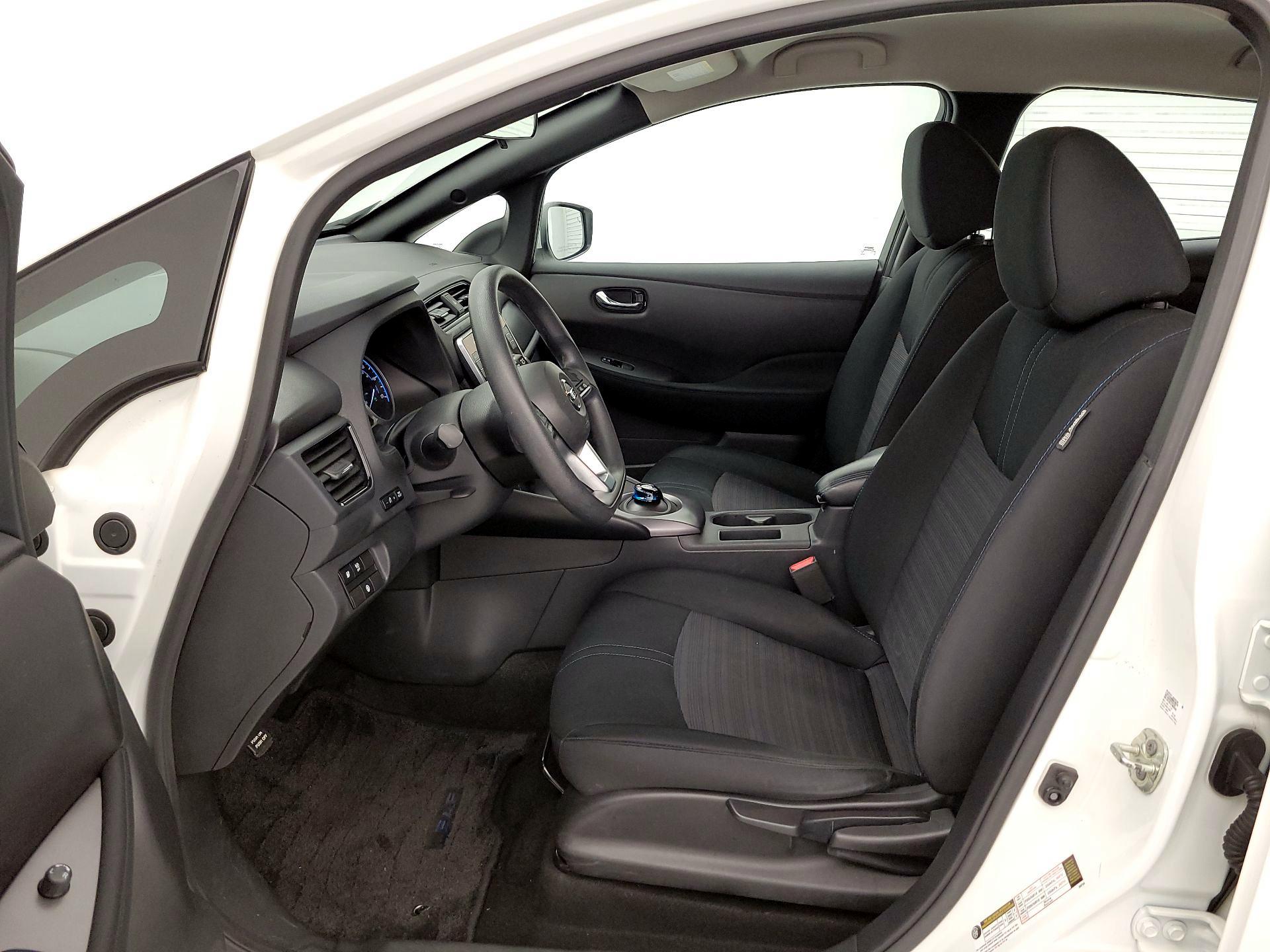 Thumbnail: 2021 Nissan Leaf - 11