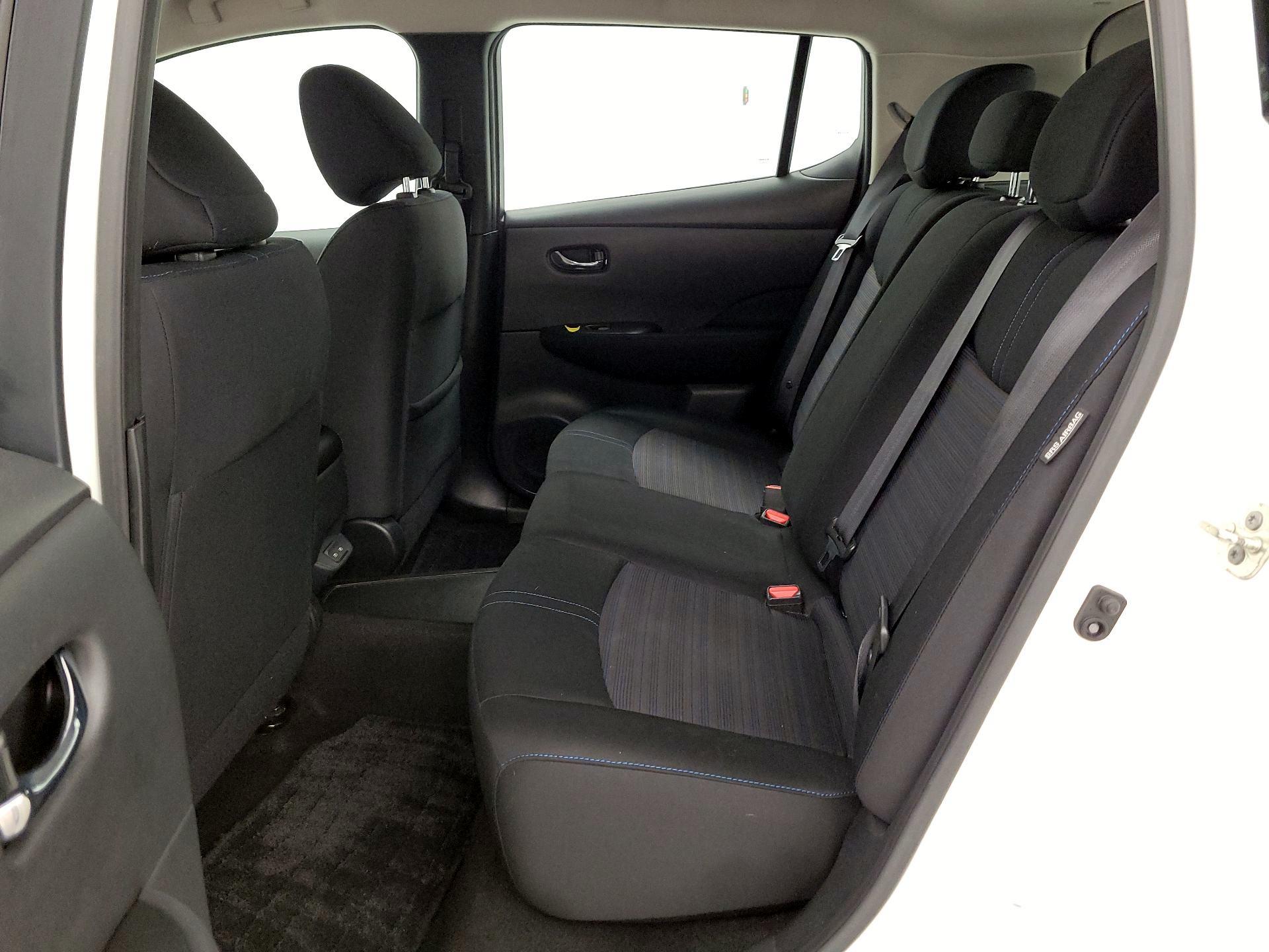 Thumbnail: 2021 Nissan Leaf - 19