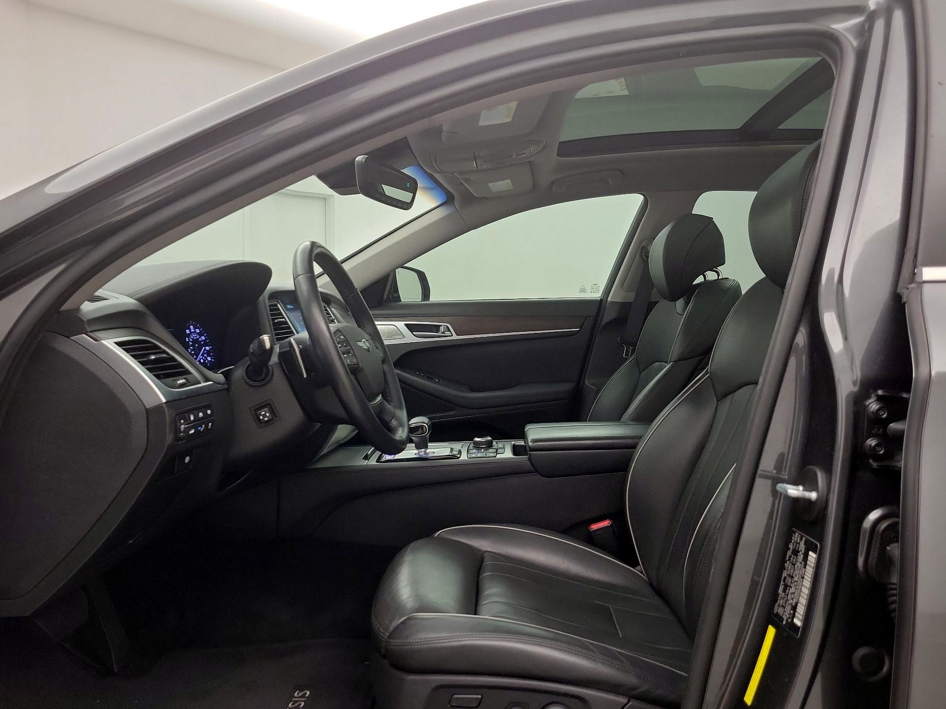 Thumbnail: 2019 Genesis G80 - 20