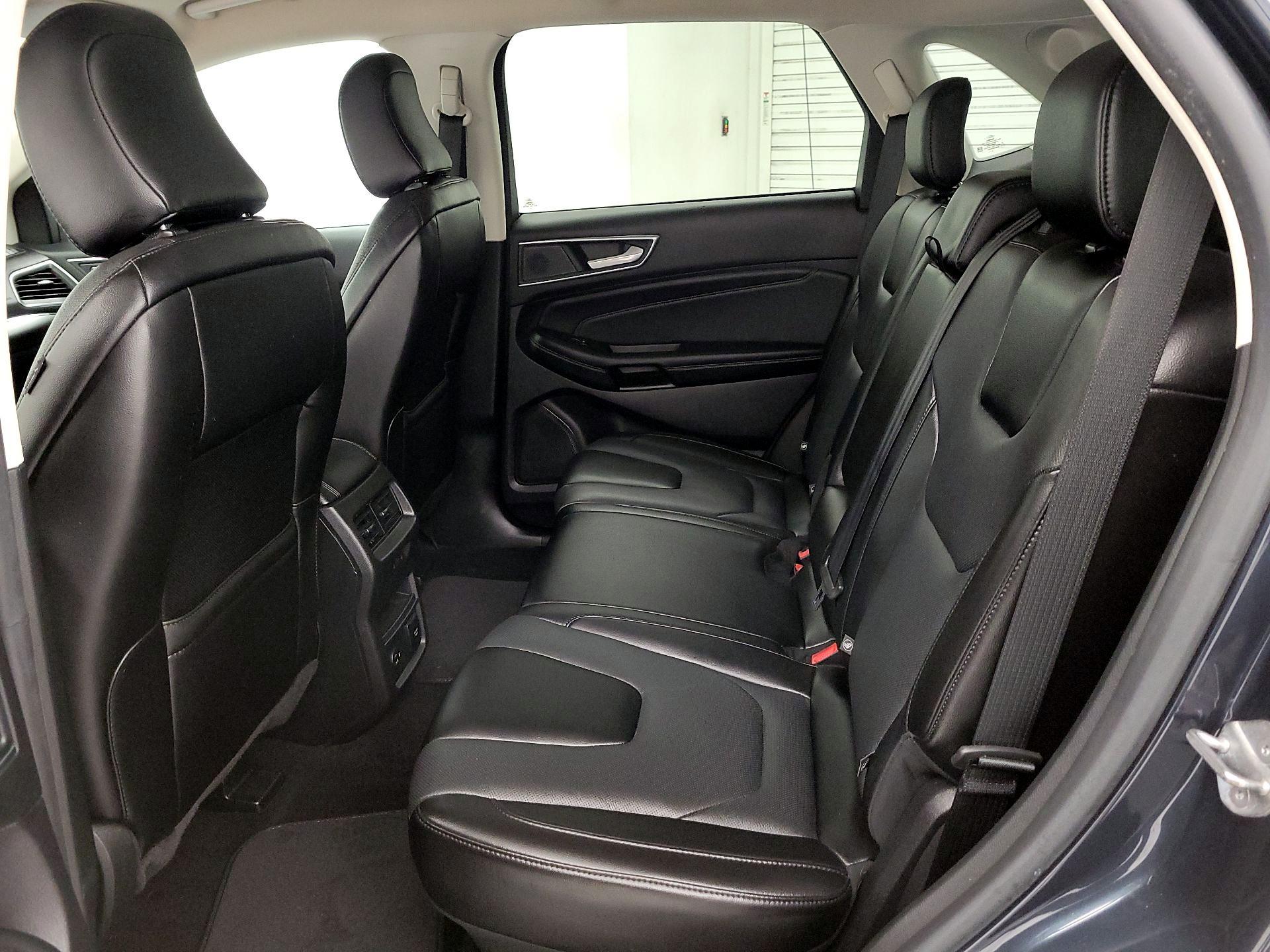 Thumbnail: 2022 Ford Edge - 19