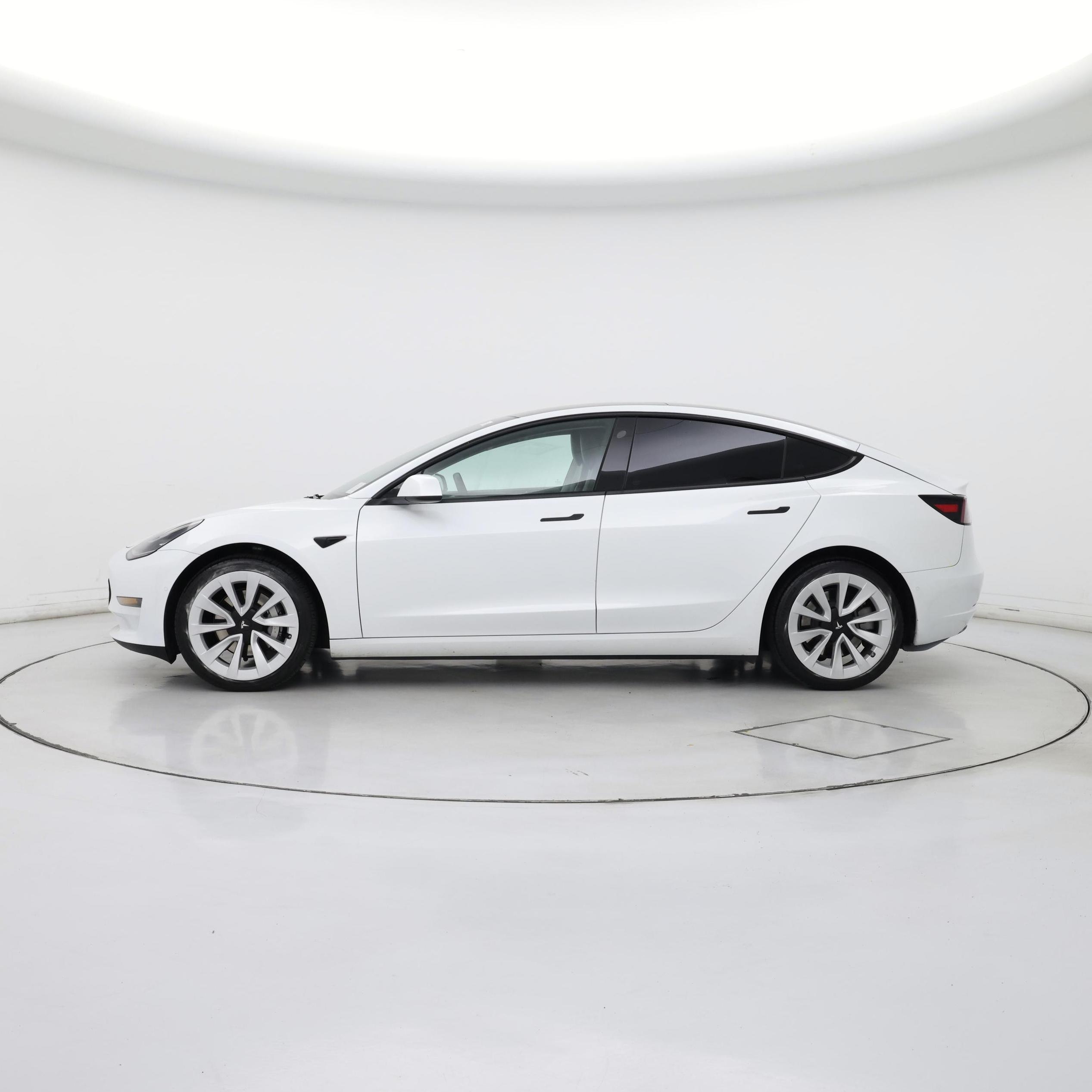 Thumbnail: 2022 Tesla Model 3 - 3