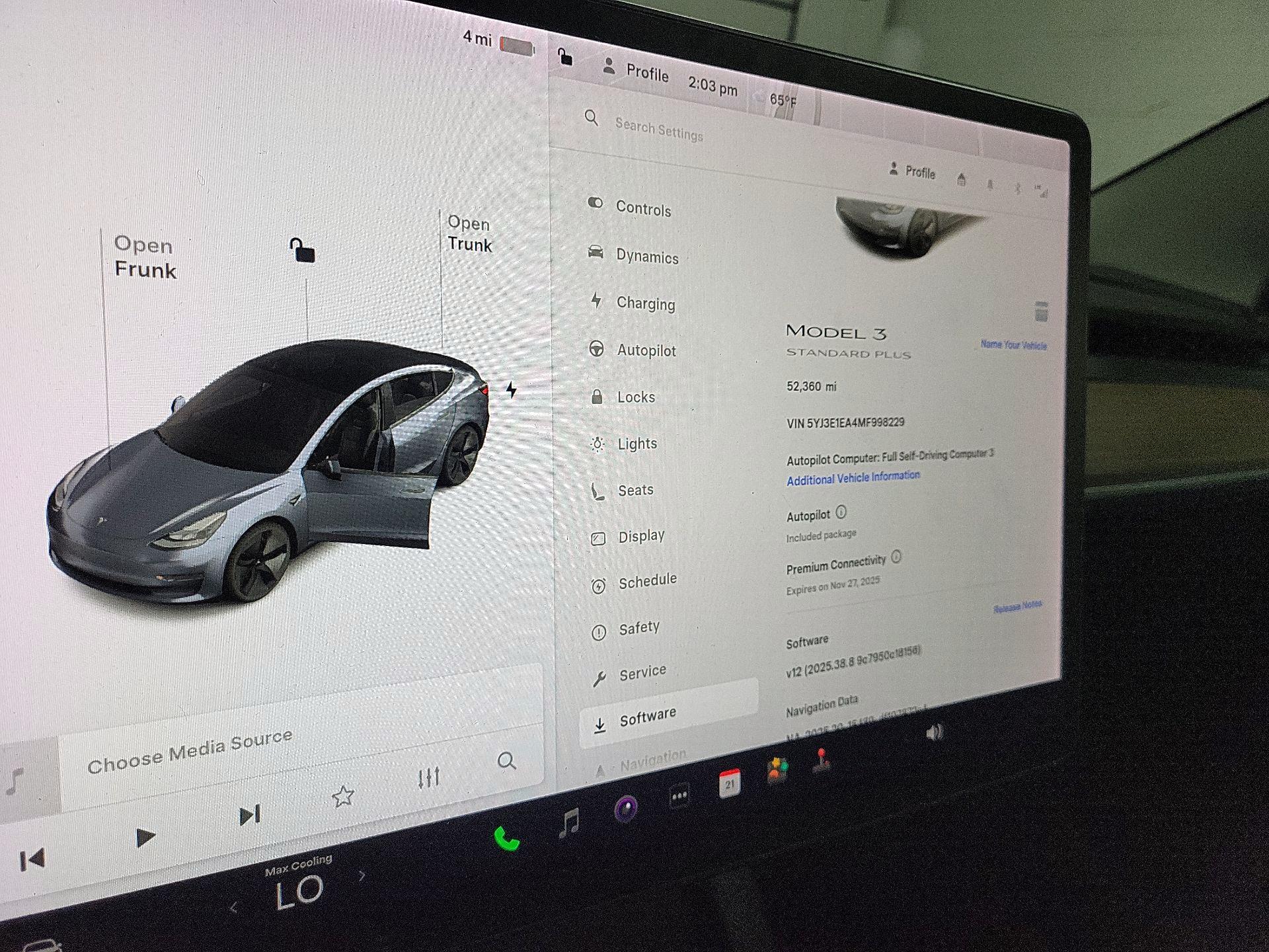 Thumbnail: 2021 Tesla Model 3 - 15