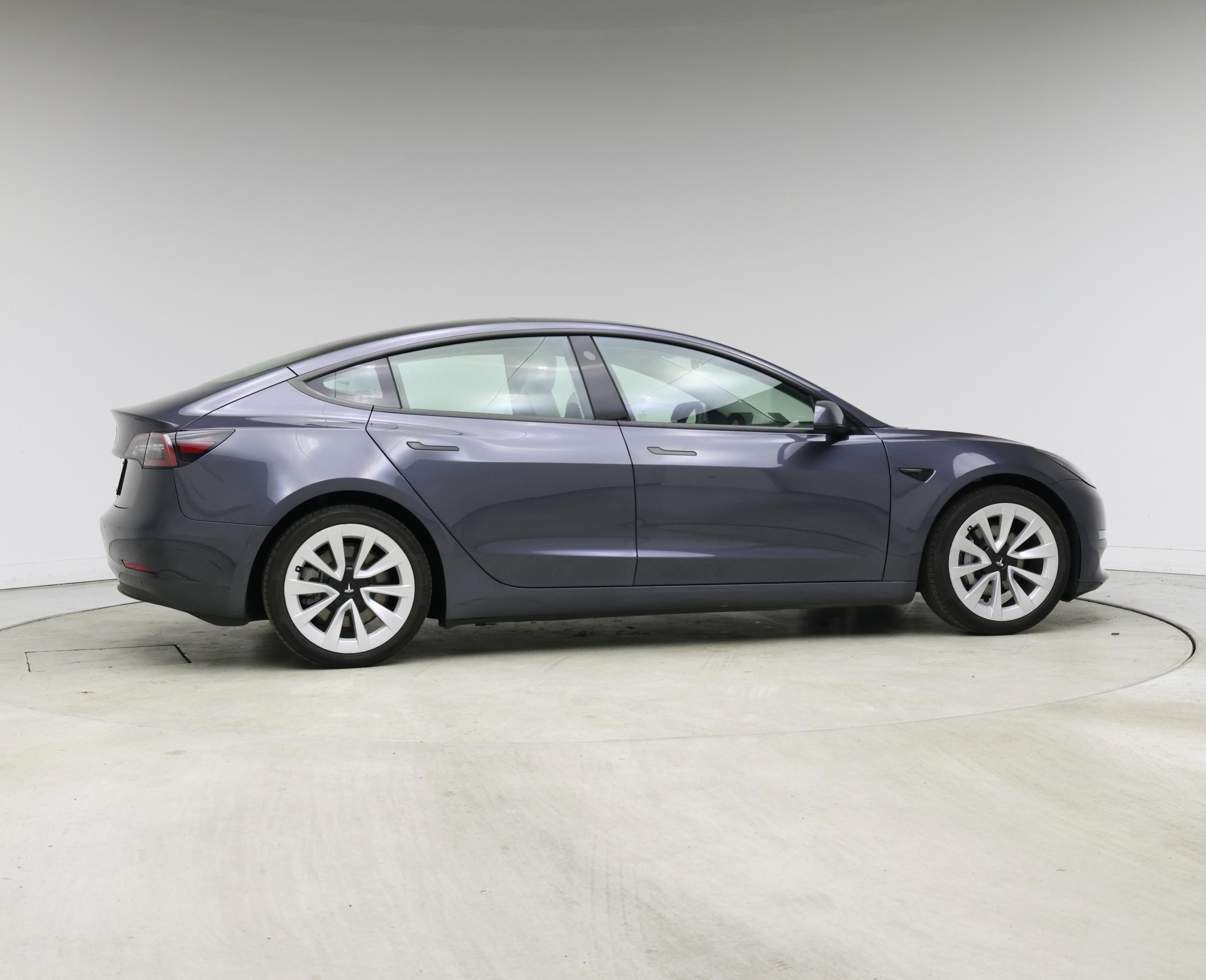 Thumbnail: 2022 Tesla Model 3 - 7