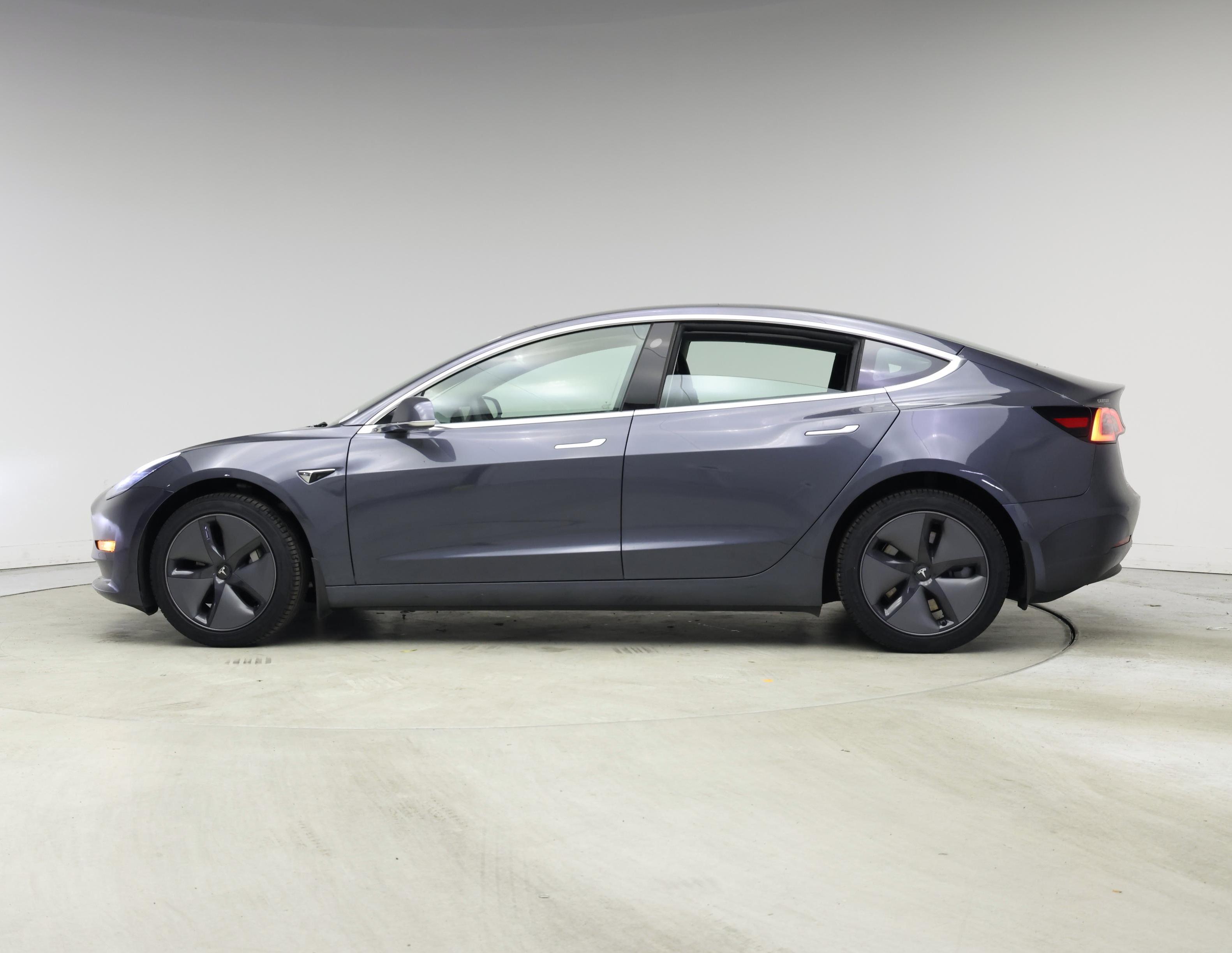 Thumbnail: 2020 Tesla Model 3 - 3