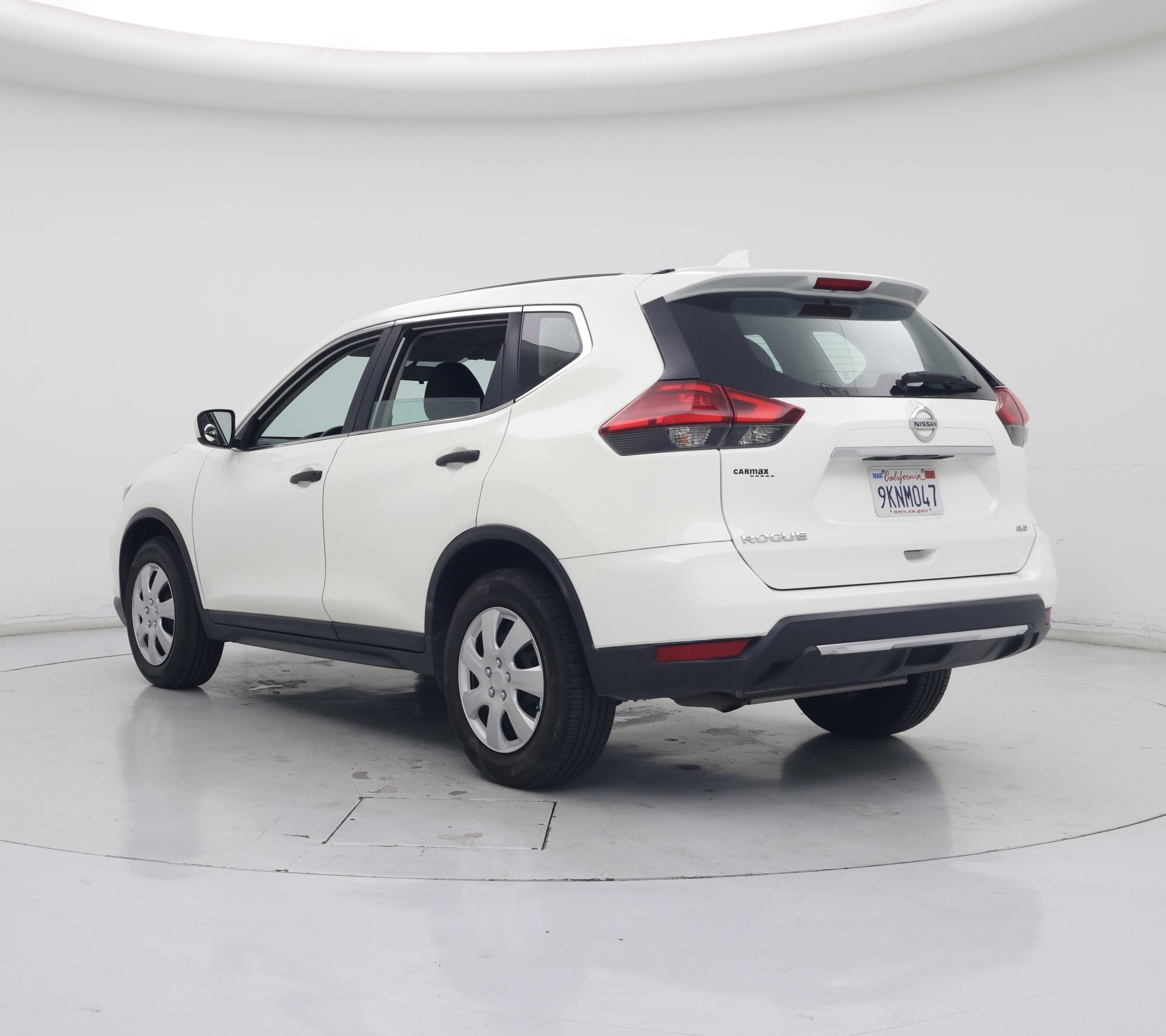 Thumbnail: 2017 Nissan Rogue - 2