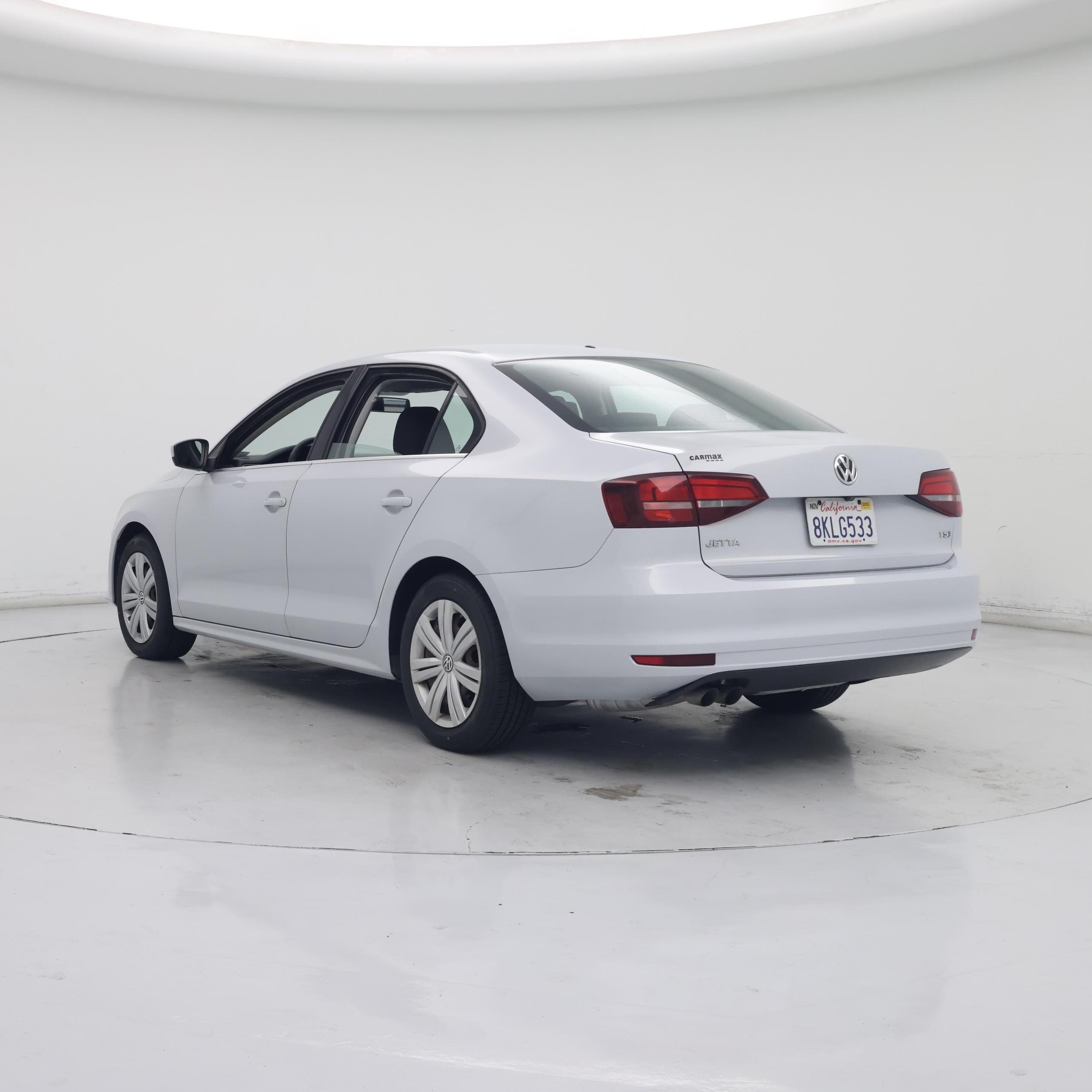 Thumbnail: 2017 Volkswagen Jetta - 2