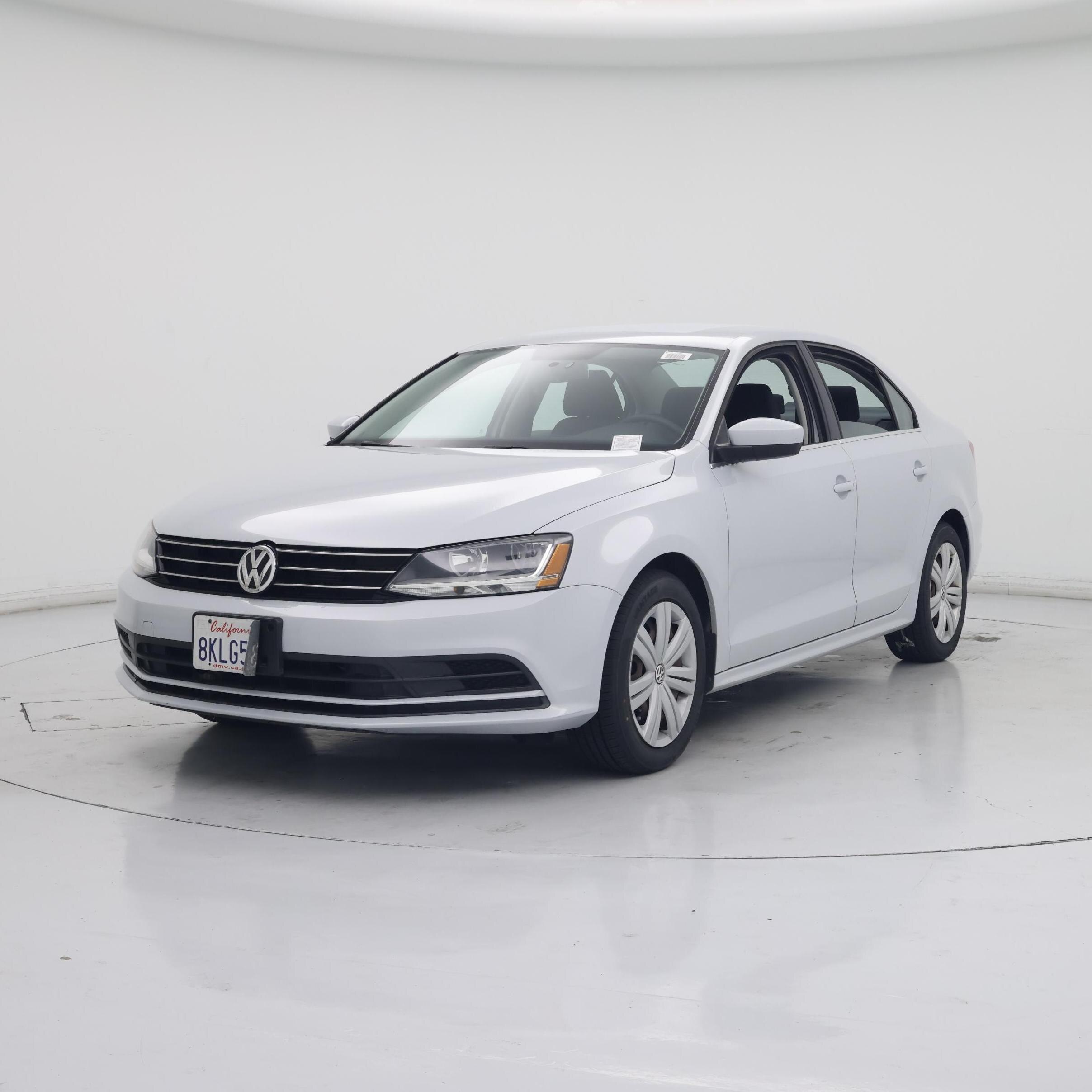Thumbnail: 2017 Volkswagen Jetta - 4