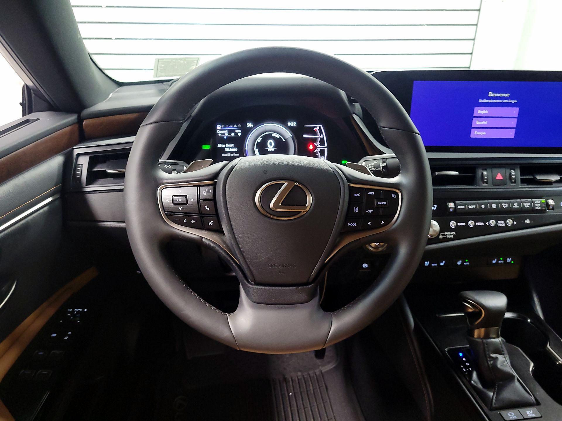 Thumbnail: 2025 Lexus ES - 10