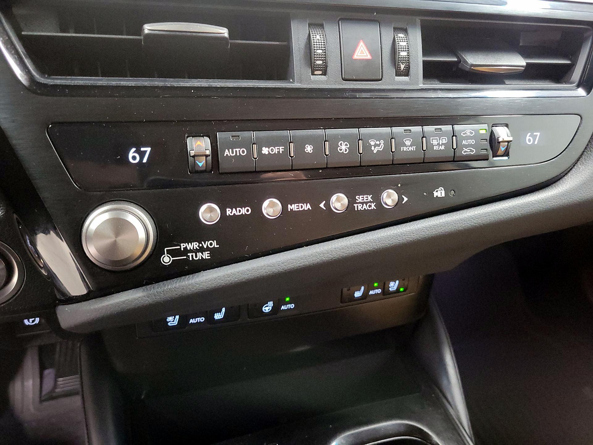 Thumbnail: 2025 Lexus ES - 15