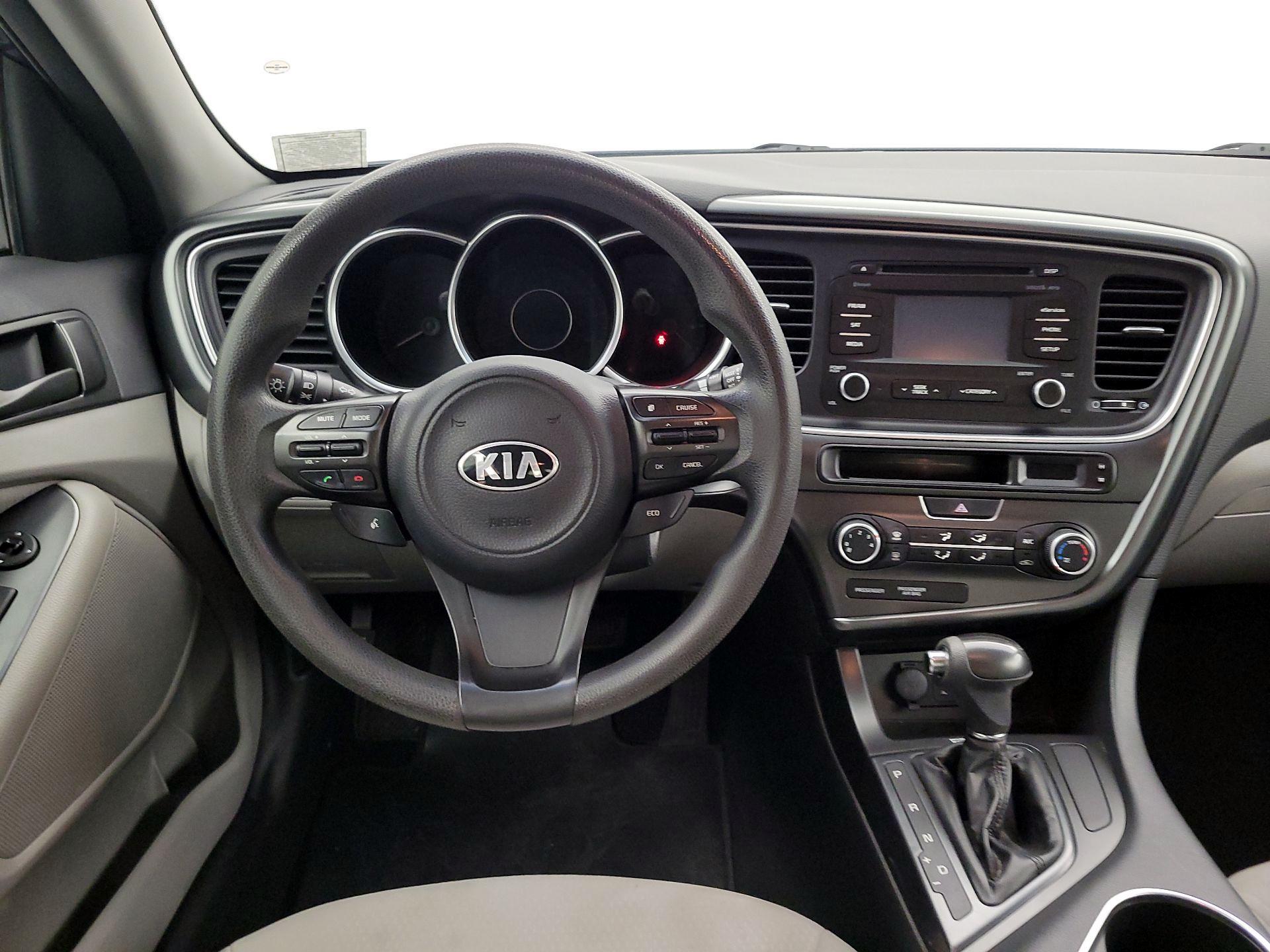 Thumbnail: 2015 Kia Optima - 10