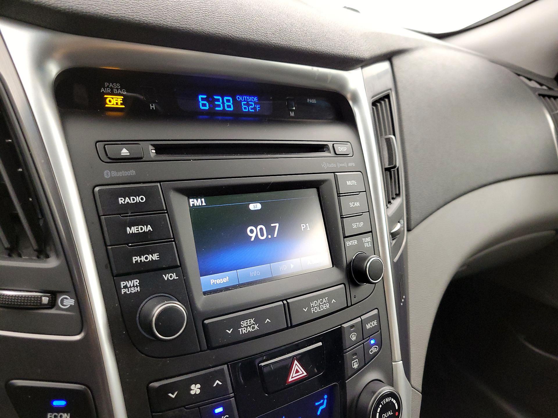 Thumbnail: 2015 Hyundai Sonata - 14