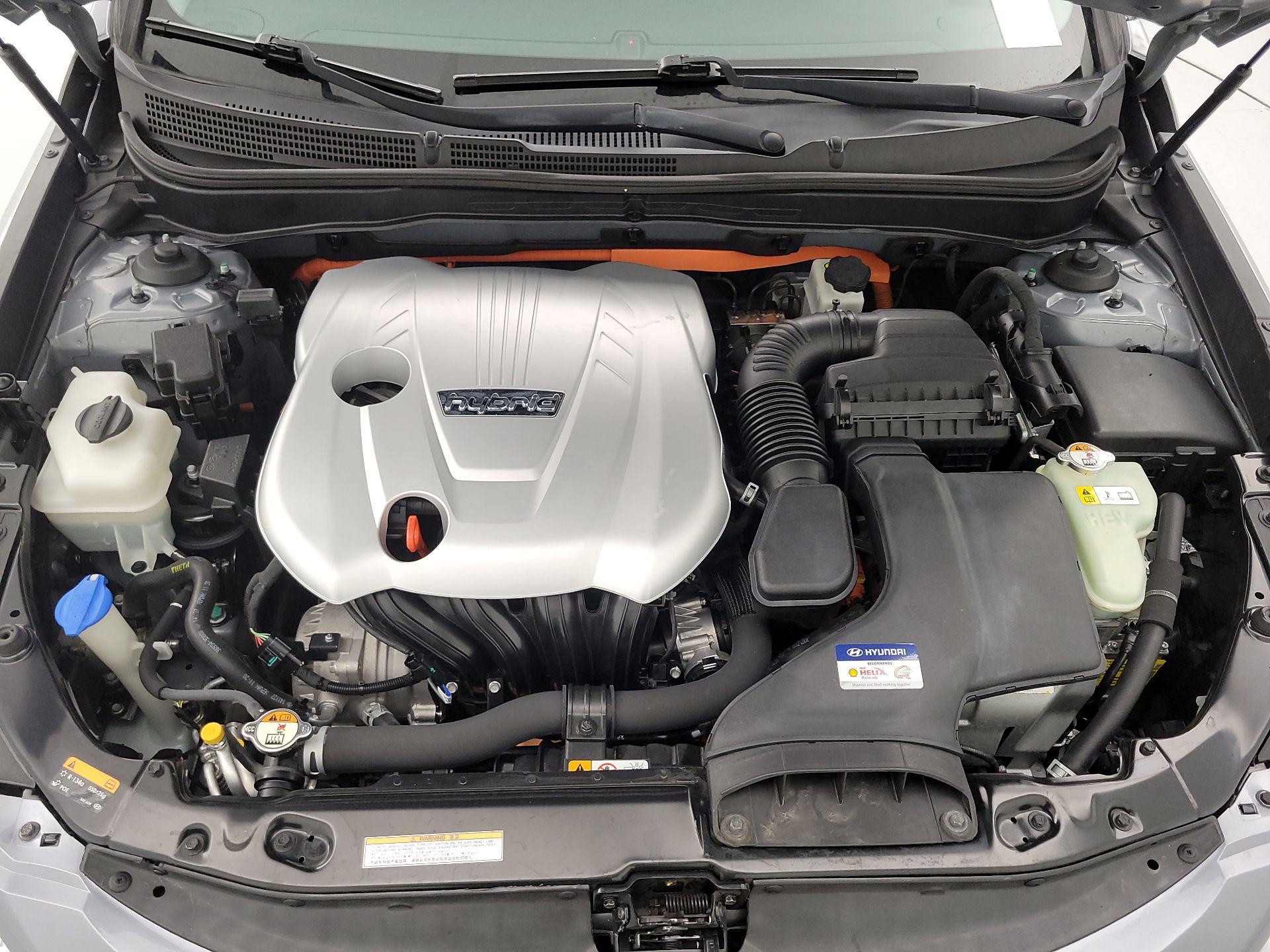 Thumbnail: 2015 Hyundai Sonata - 19