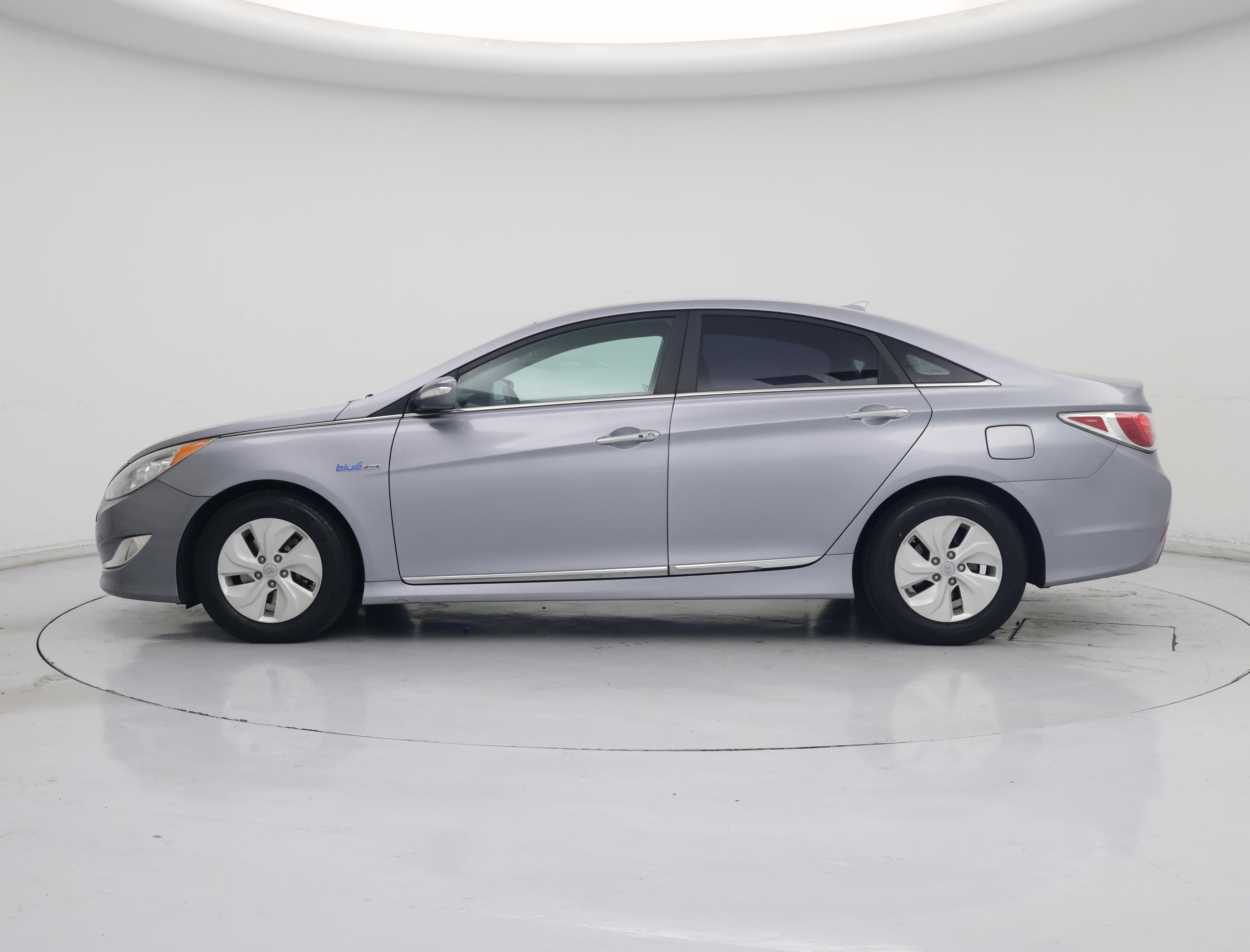 Thumbnail: 2015 Hyundai Sonata - 3