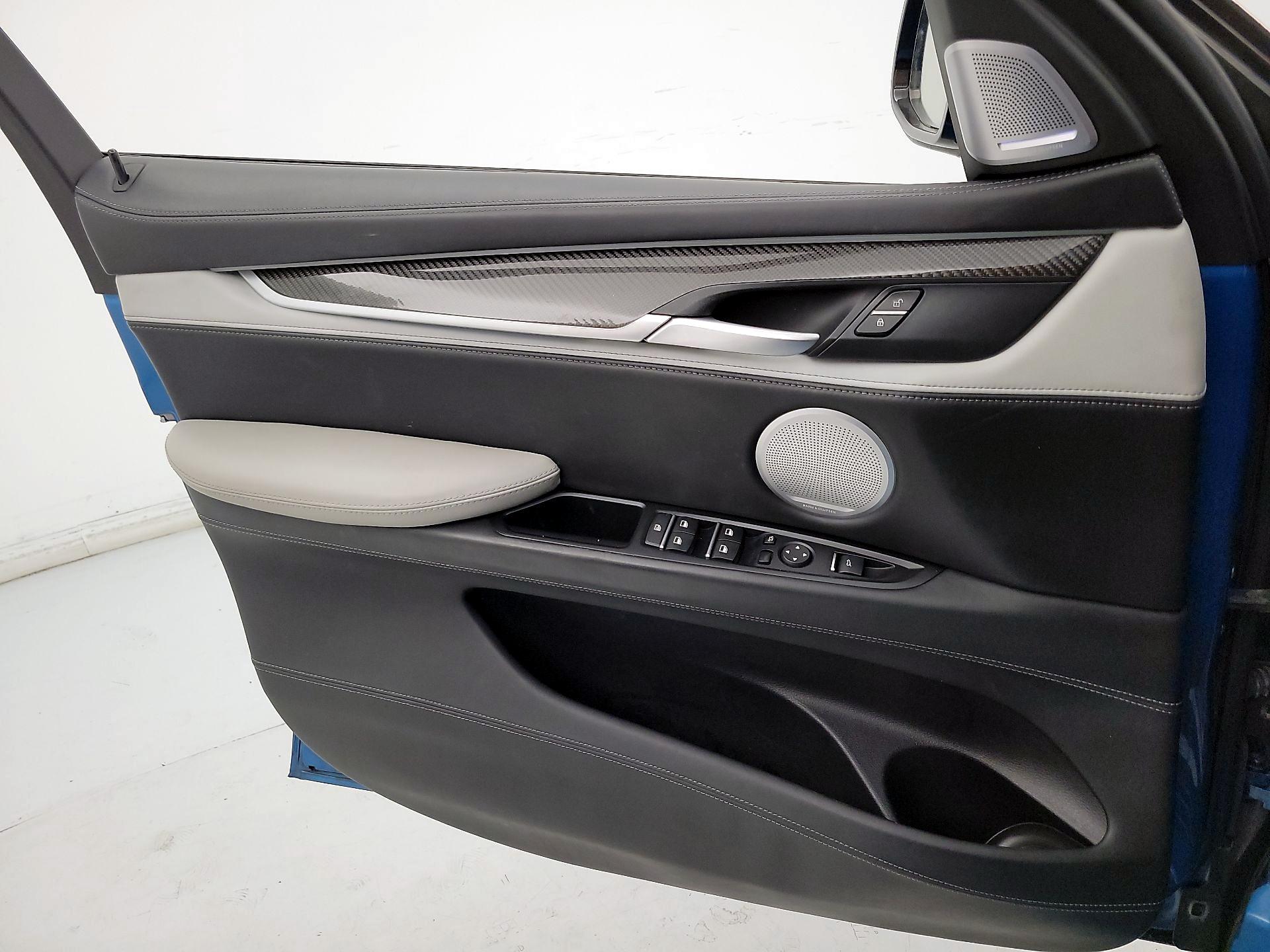 Thumbnail: 2016 BMW X6 - 12