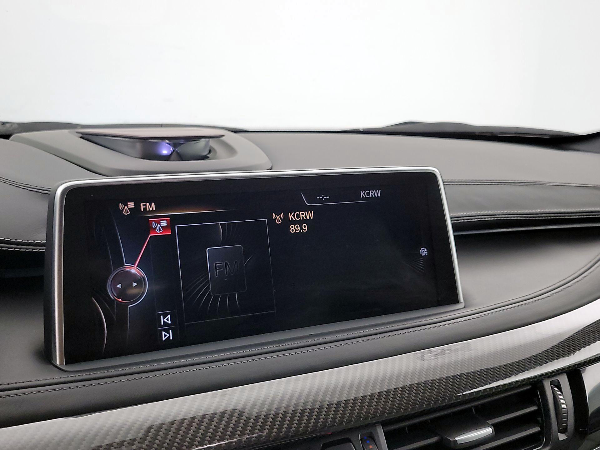 Thumbnail: 2016 BMW X6 - 16