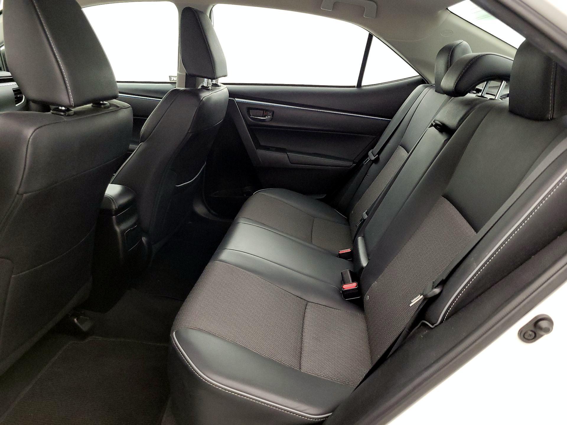 Thumbnail: 2015 Toyota Corolla - 19