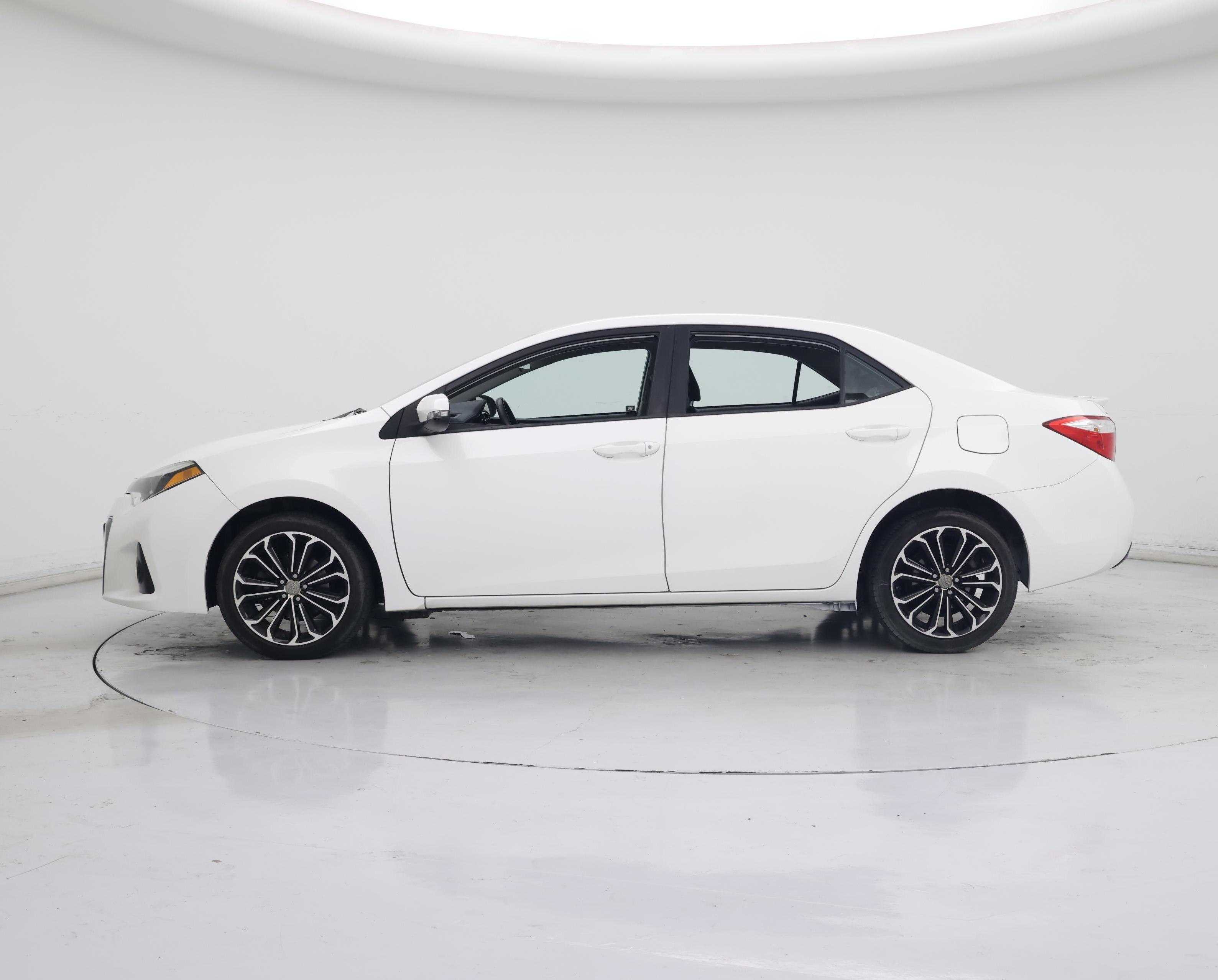 Thumbnail: 2015 Toyota Corolla - 3