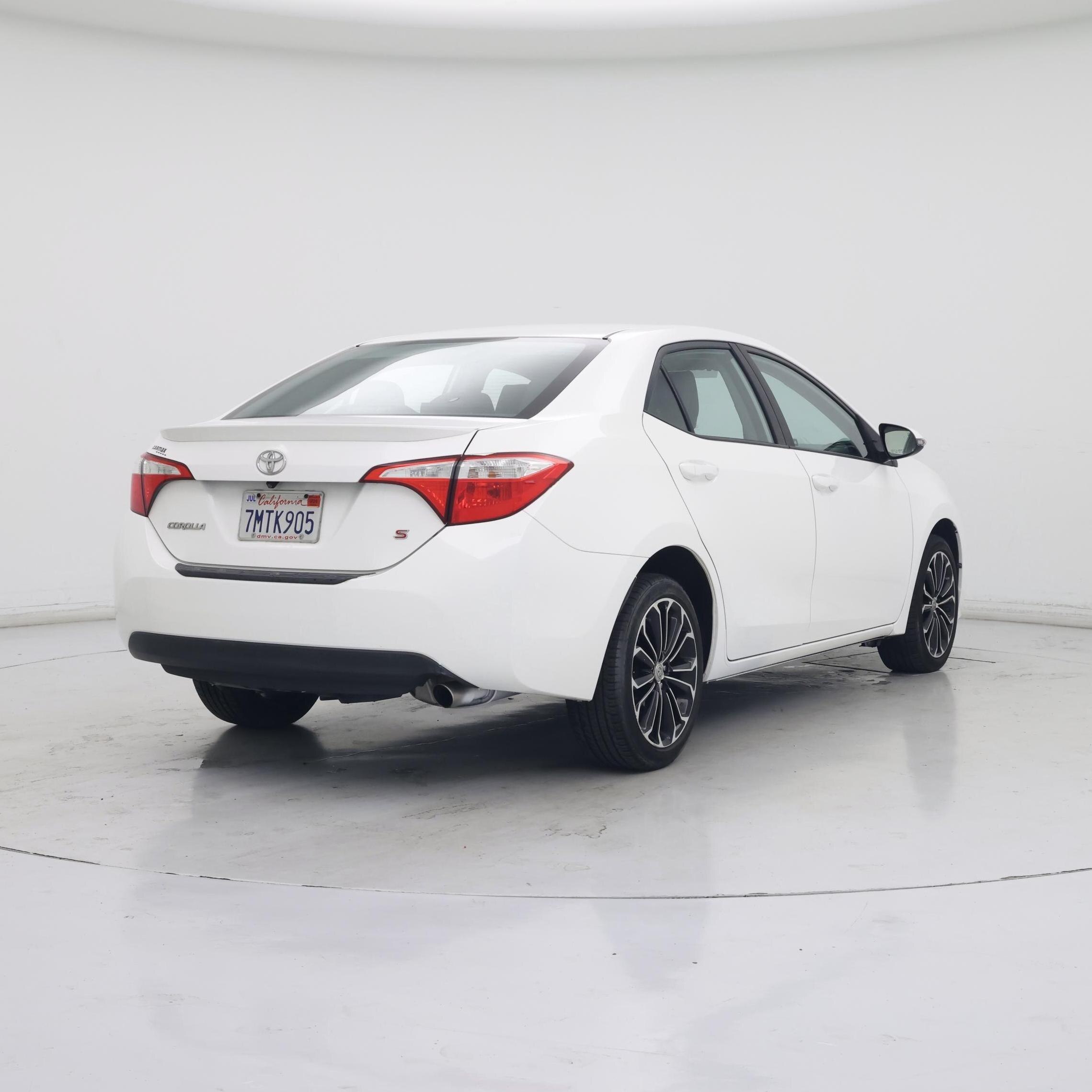 Thumbnail: 2015 Toyota Corolla - 8
