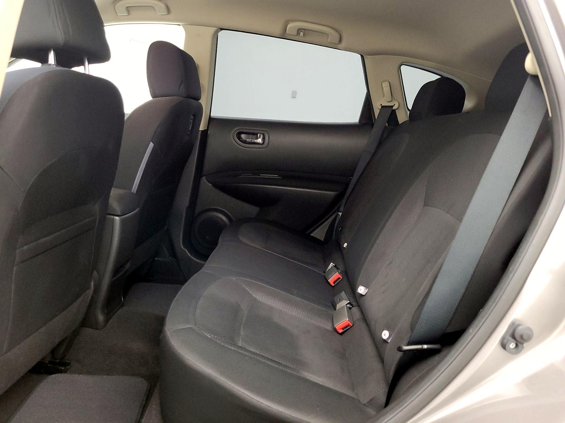 Thumbnail: 2015 Nissan Rogue - 19