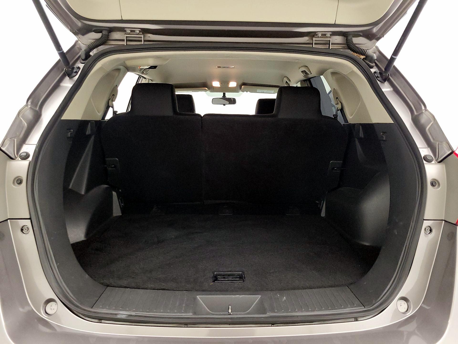 Thumbnail: 2015 Nissan Rogue - 20