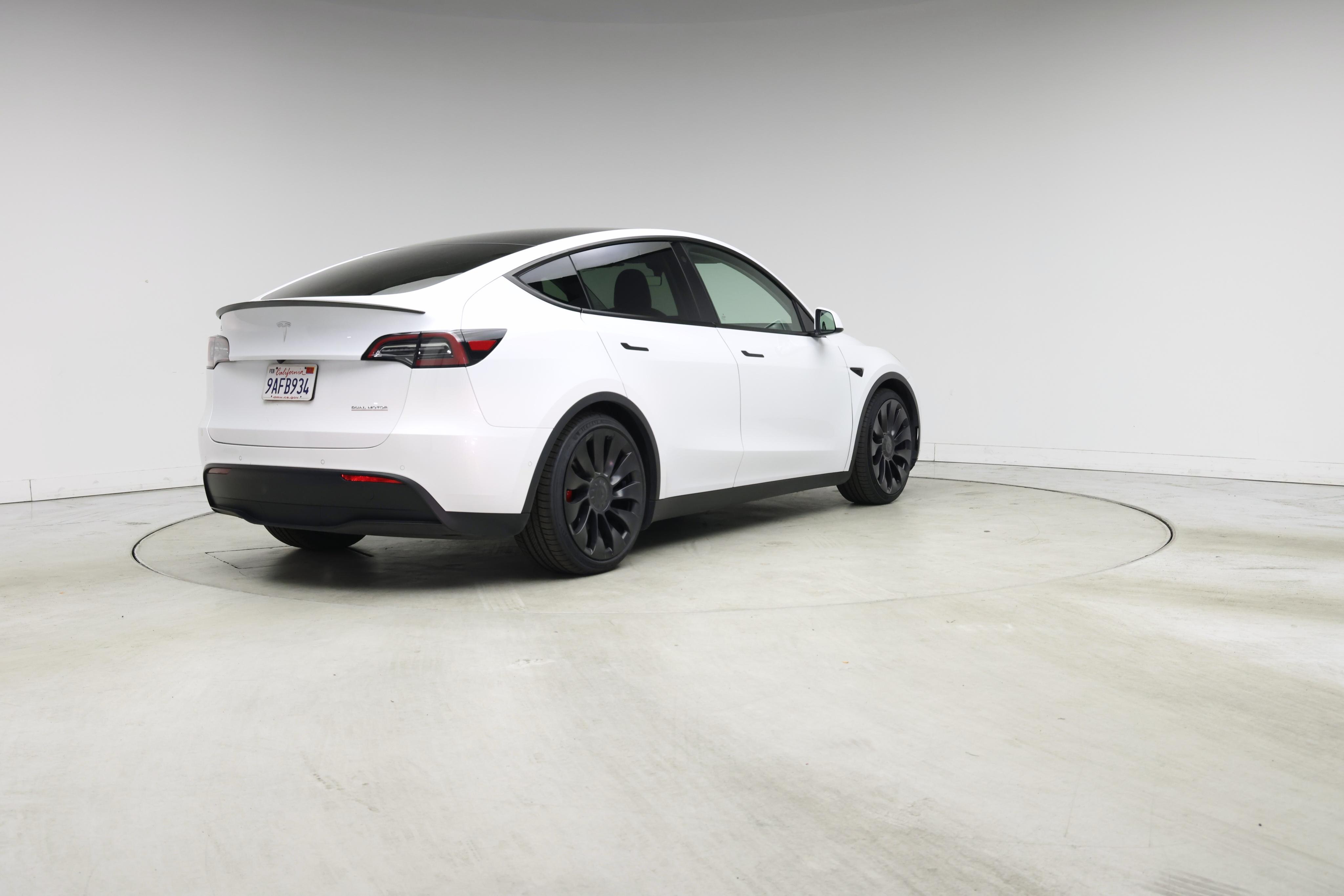 Thumbnail: 2022 Tesla Model Y - 8