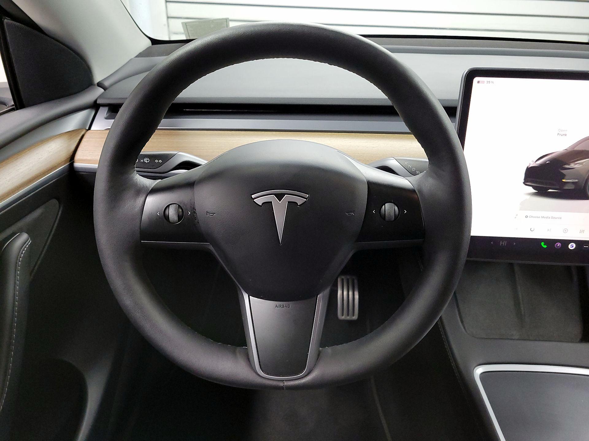 Thumbnail: 2022 Tesla Model Y - 10