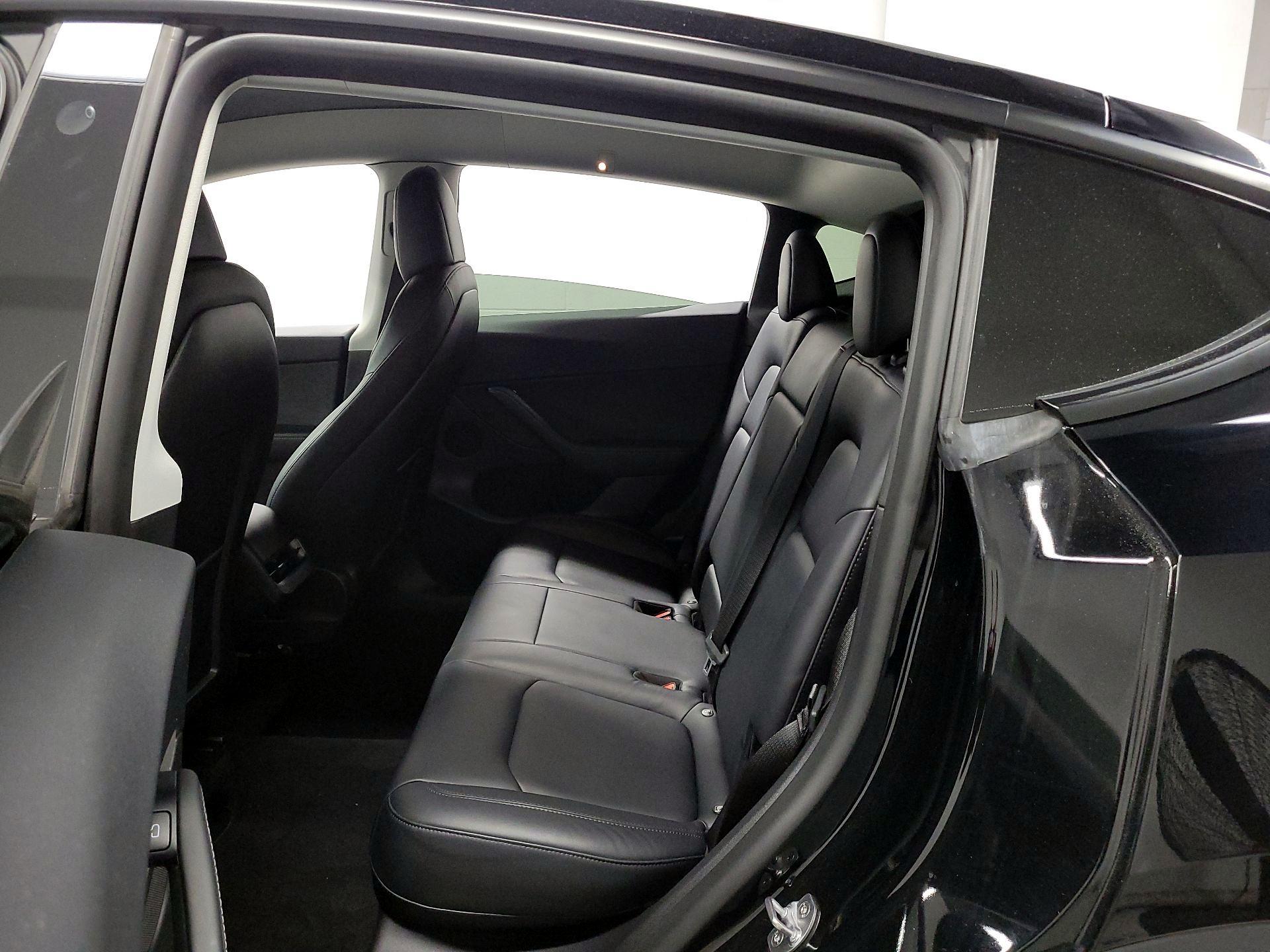 Thumbnail: 2022 Tesla Model Y - 16