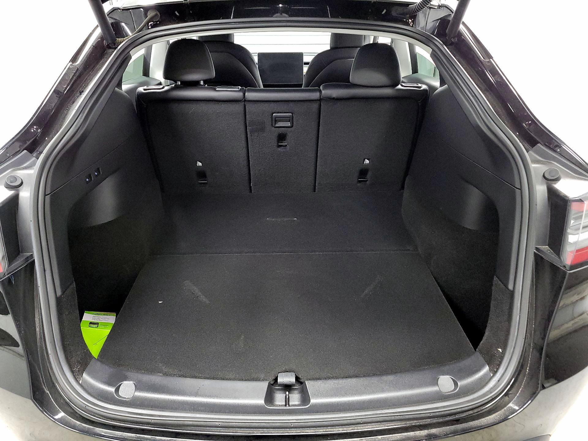 Thumbnail: 2022 Tesla Model Y - 17