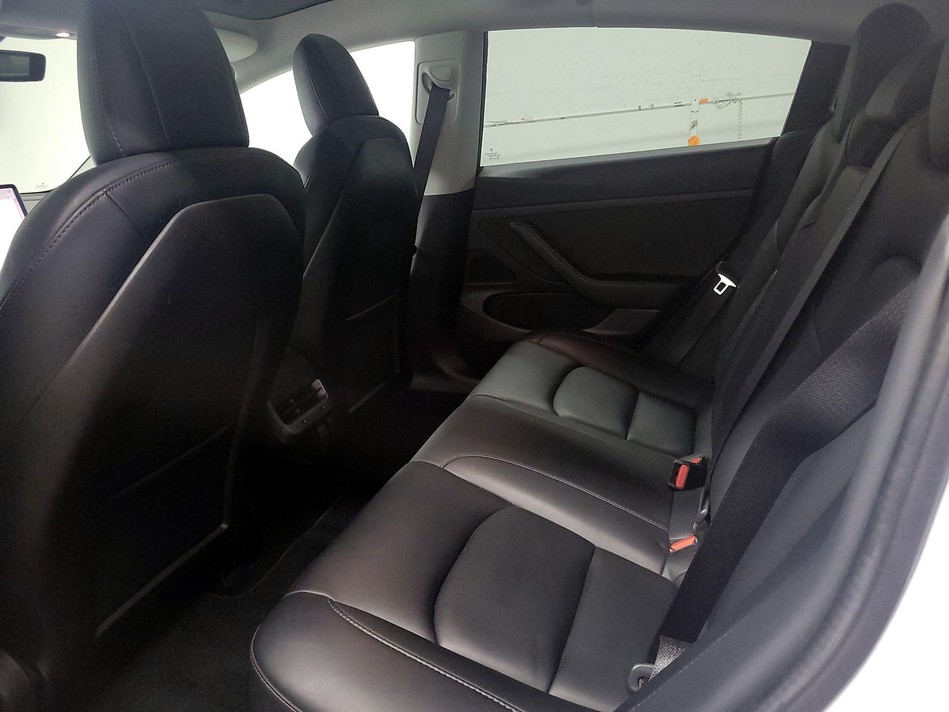 Thumbnail: 2020 Tesla Model 3 - 18