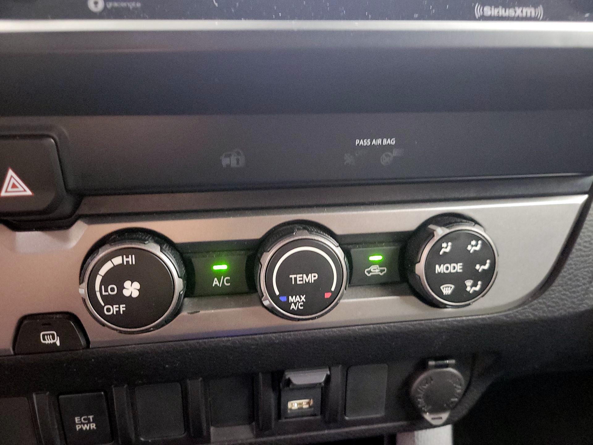 Thumbnail: 2020 Toyota Tacoma - 16