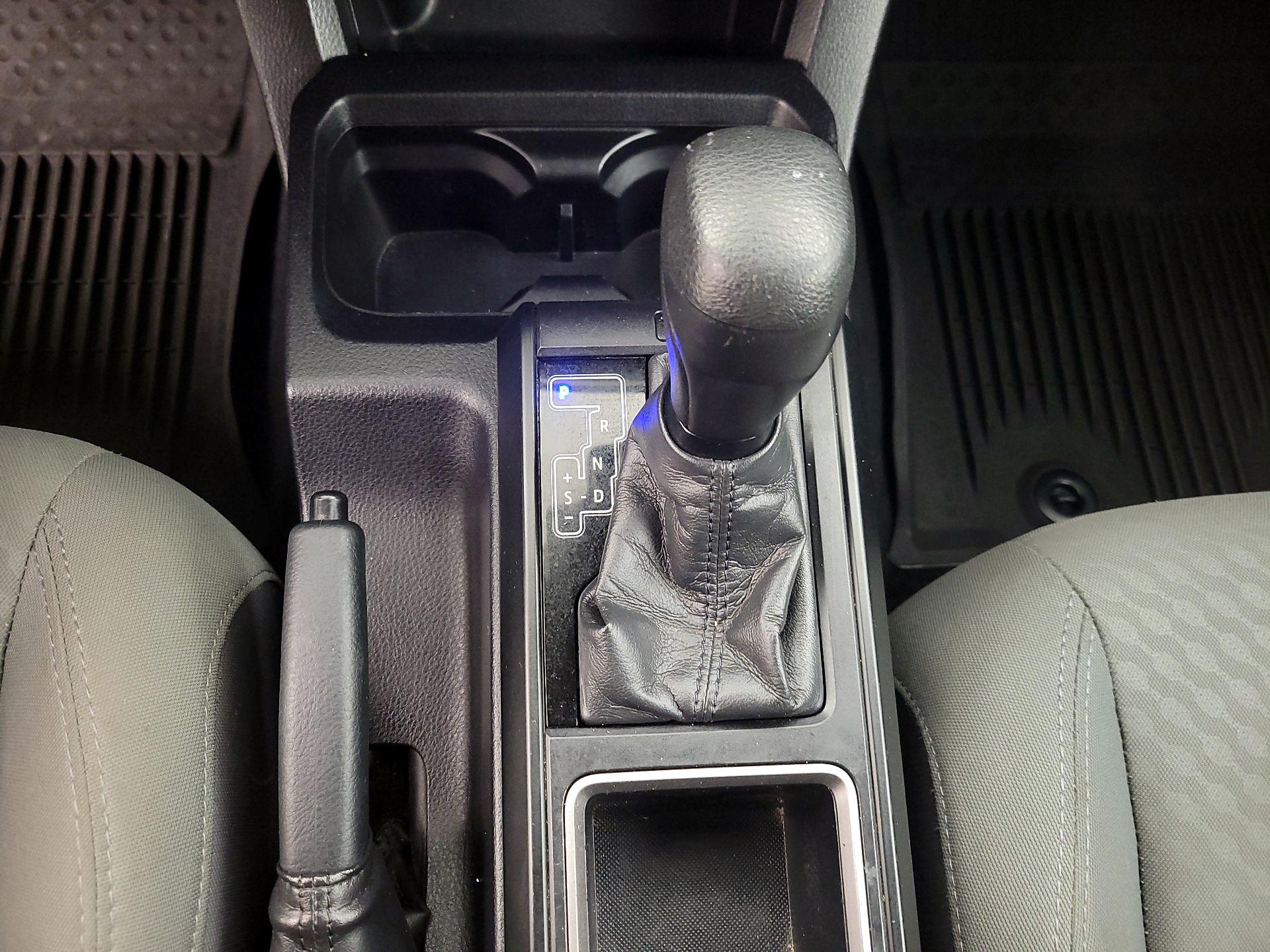 Thumbnail: 2020 Toyota Tacoma - 17