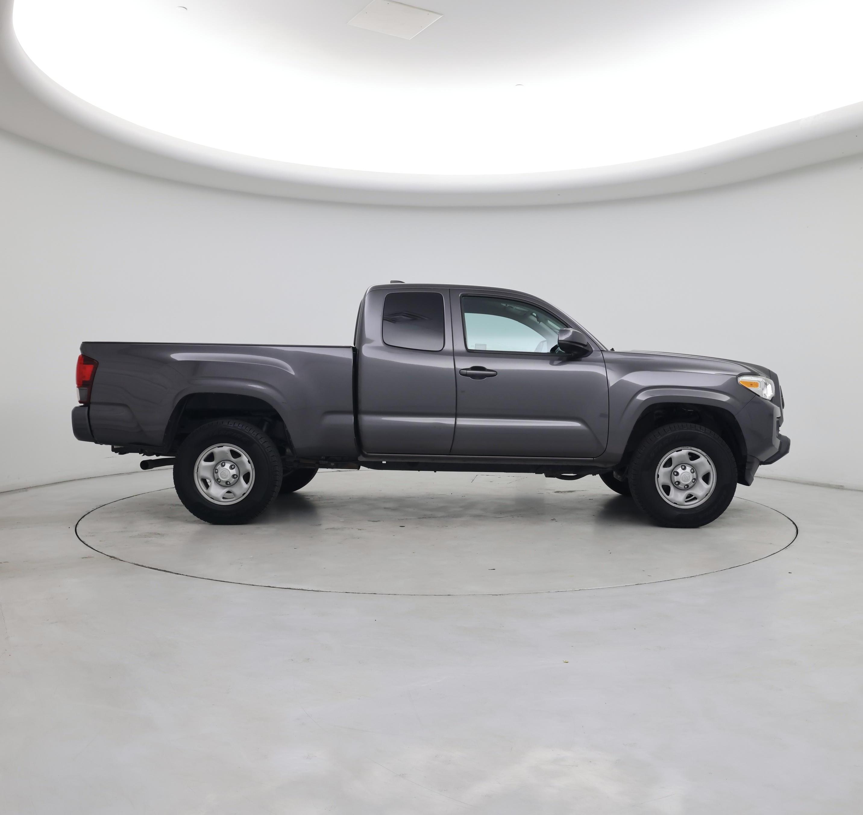 Thumbnail: 2020 Toyota Tacoma - 7