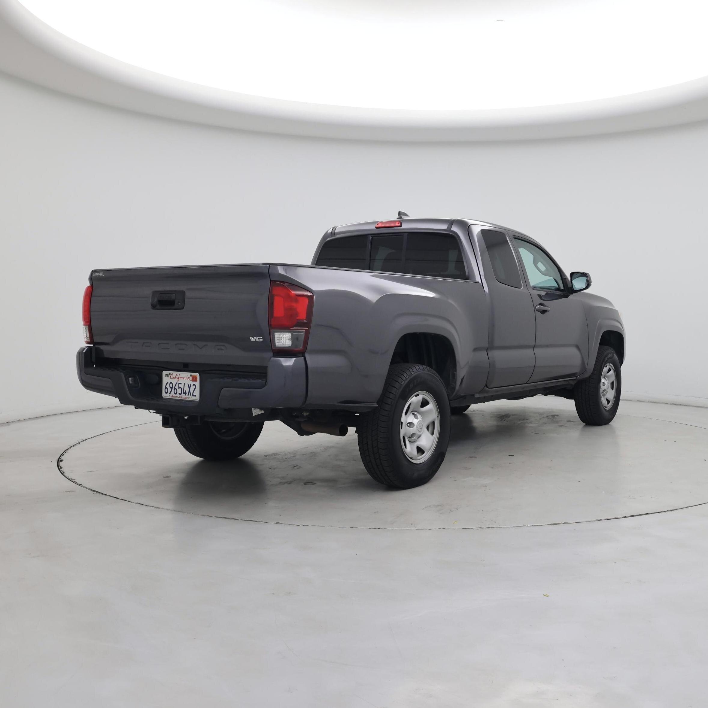 Thumbnail: 2020 Toyota Tacoma - 8