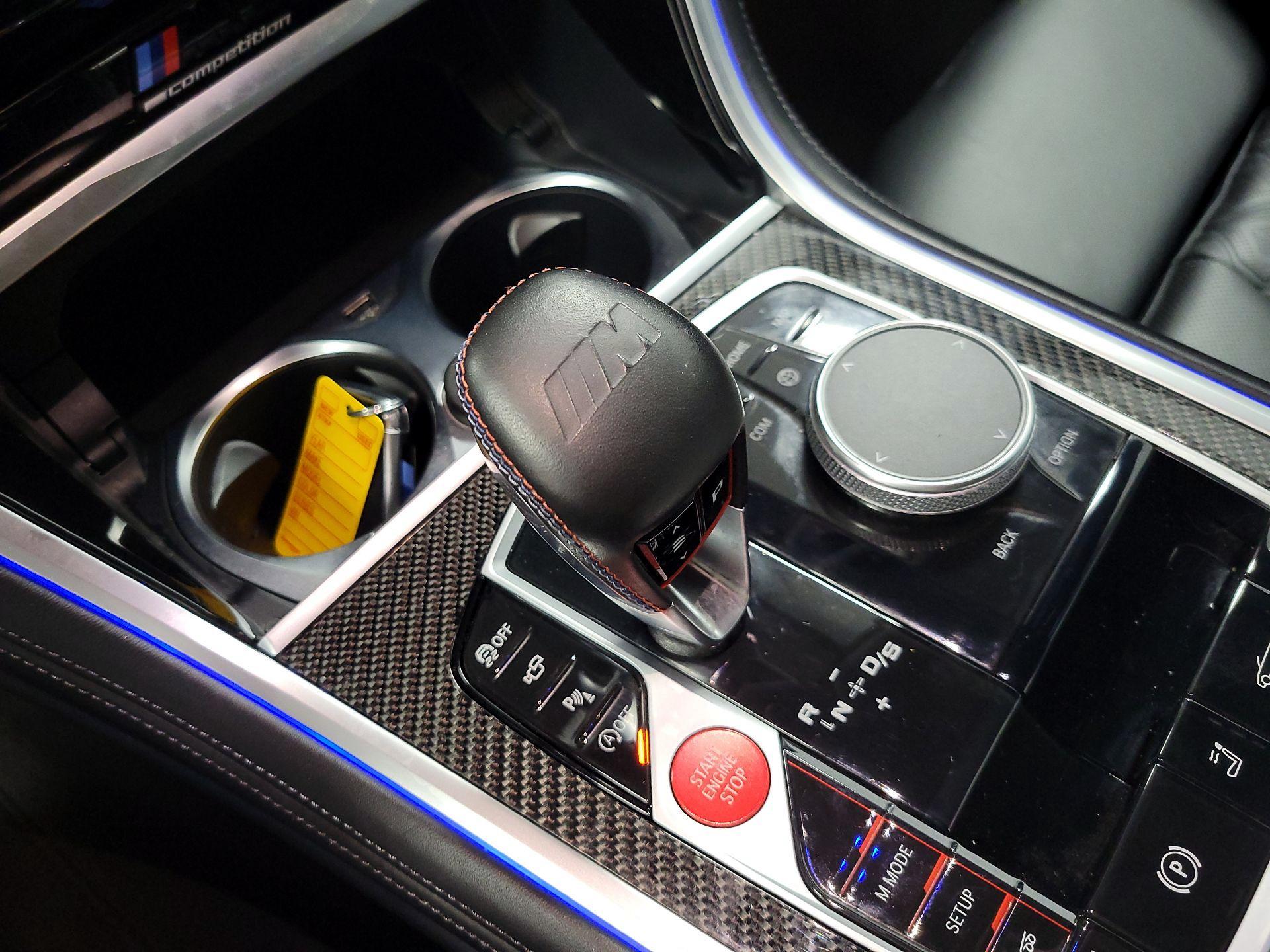 Thumbnail: 2022 BMW M8 - 18