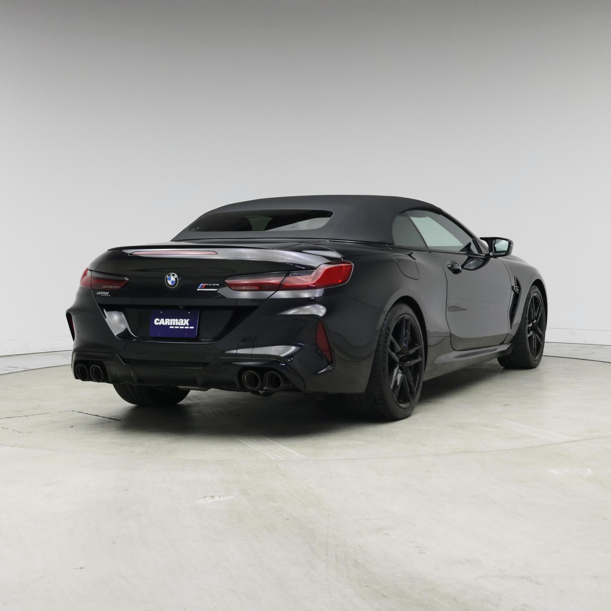 Thumbnail: 2022 BMW M8 - 8