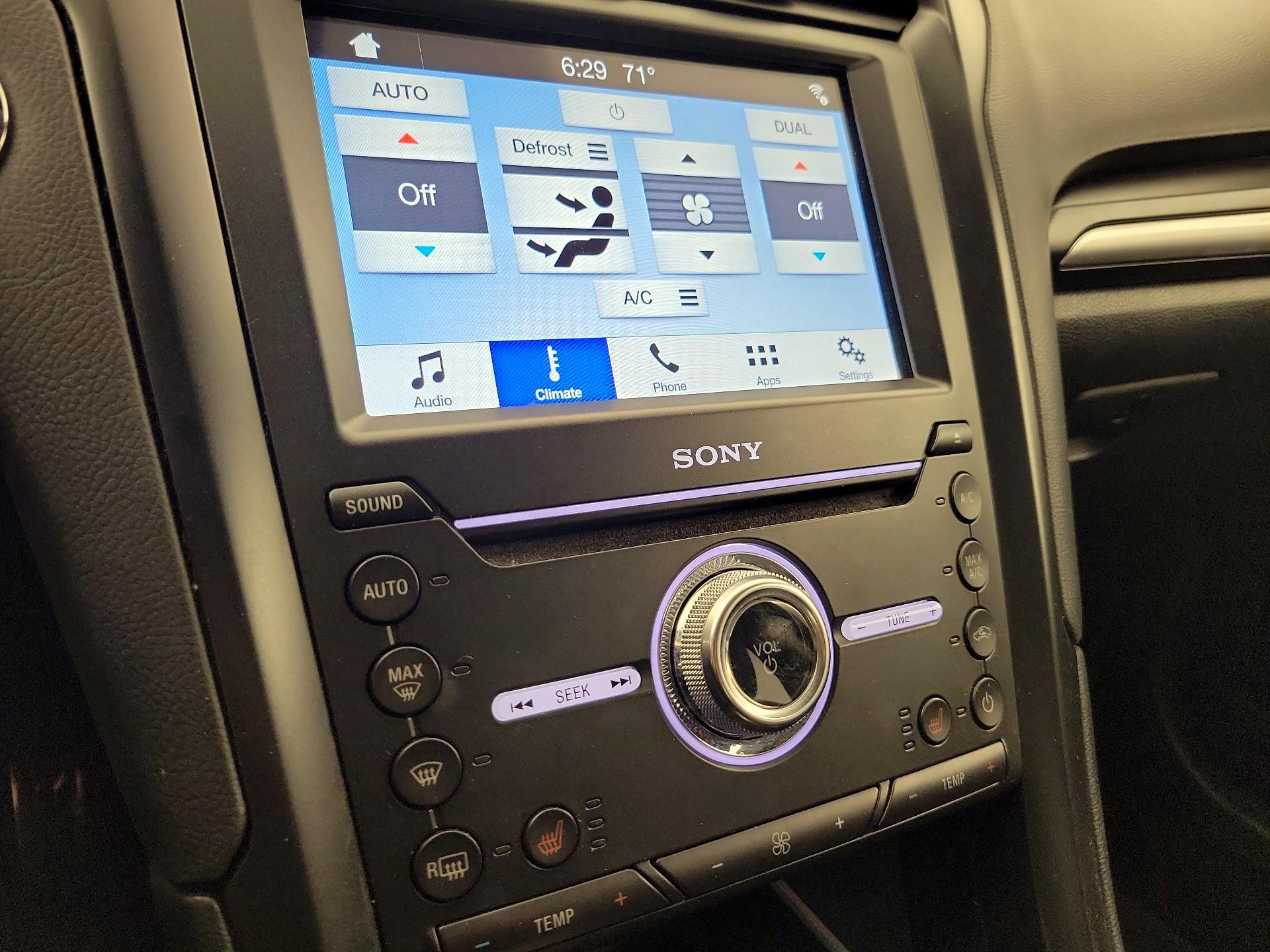 Thumbnail: 2017 Ford Fusion - 16