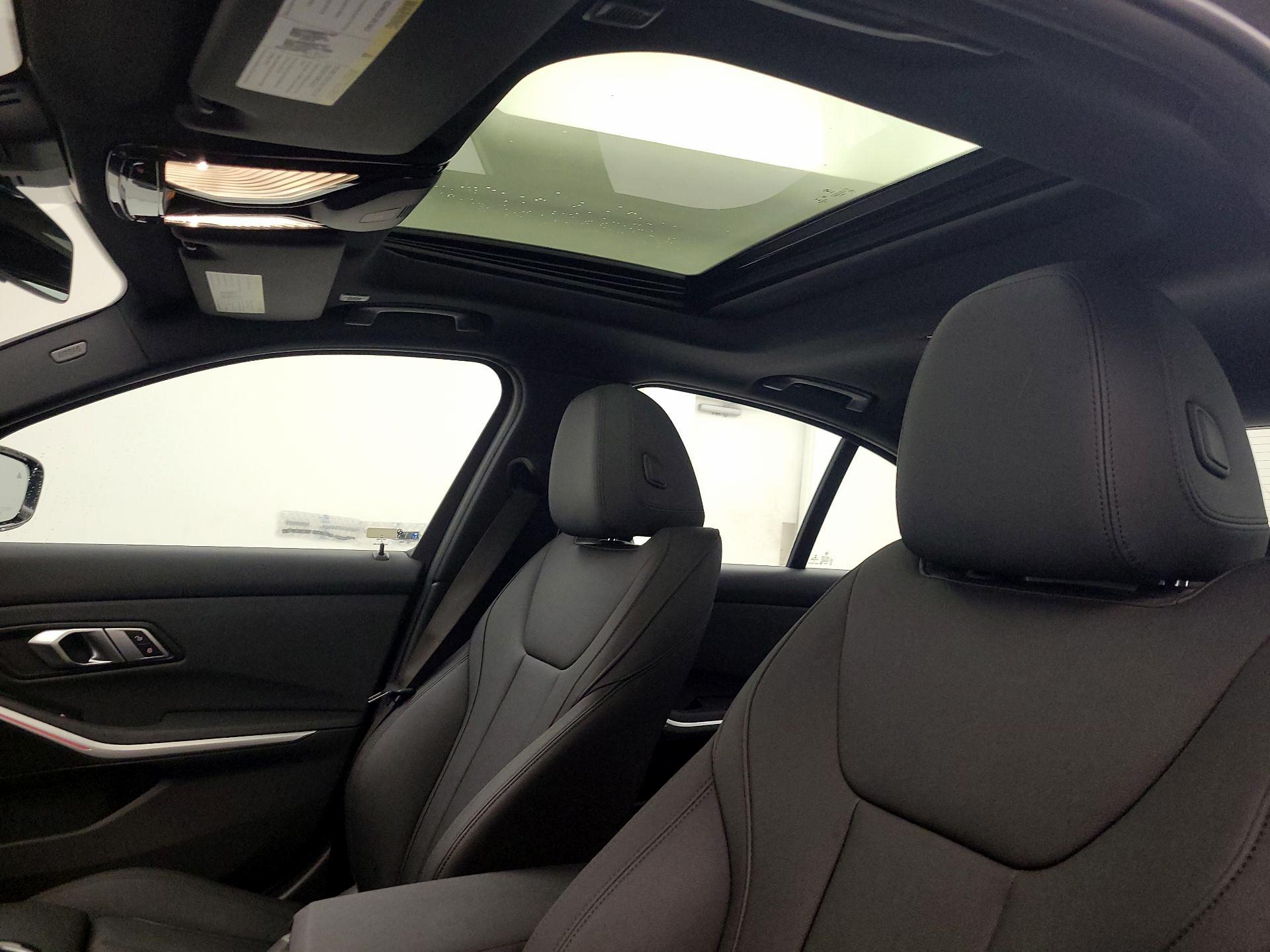 Thumbnail: 2021 BMW 3 Series - 20