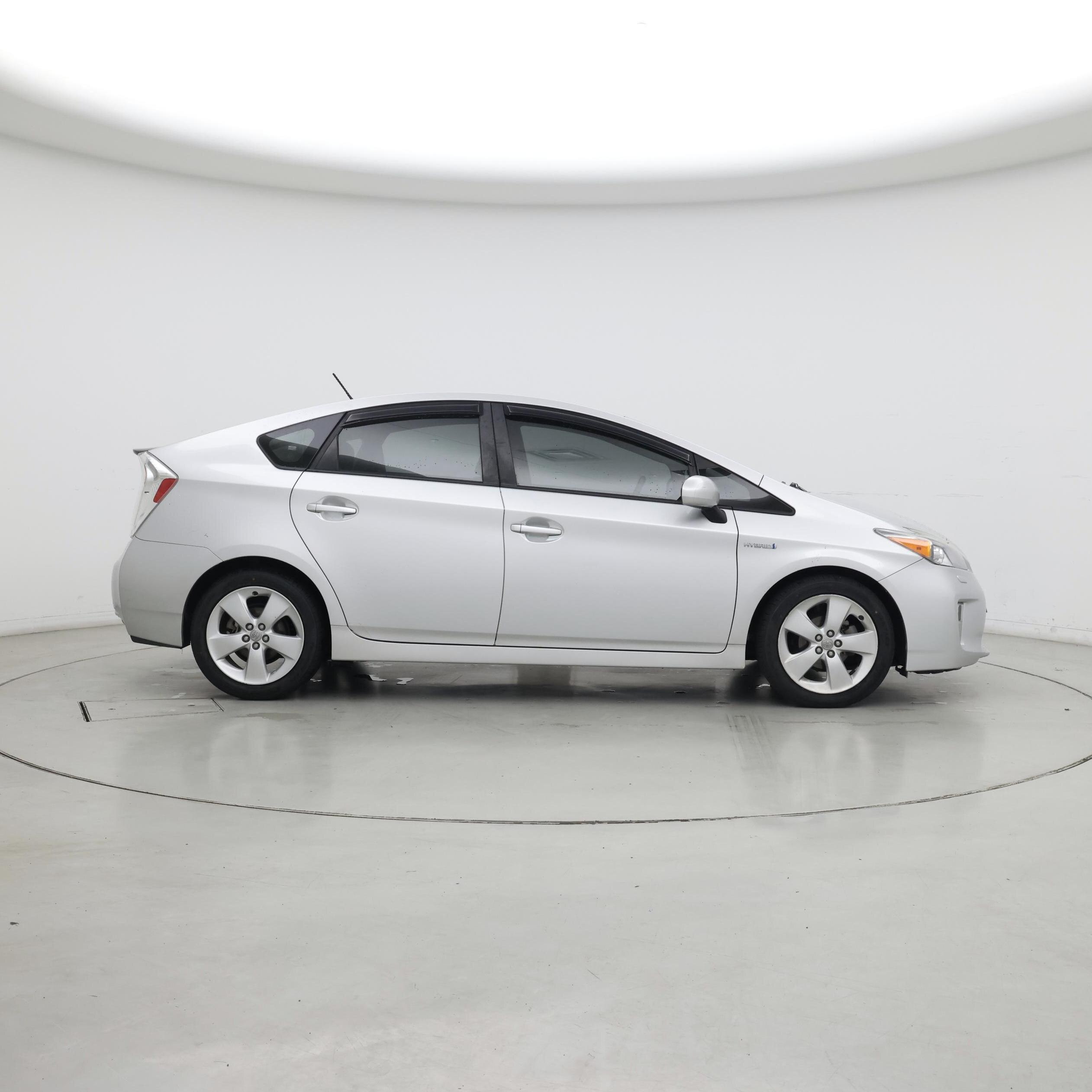 Thumbnail: 2014 Toyota Prius - 7