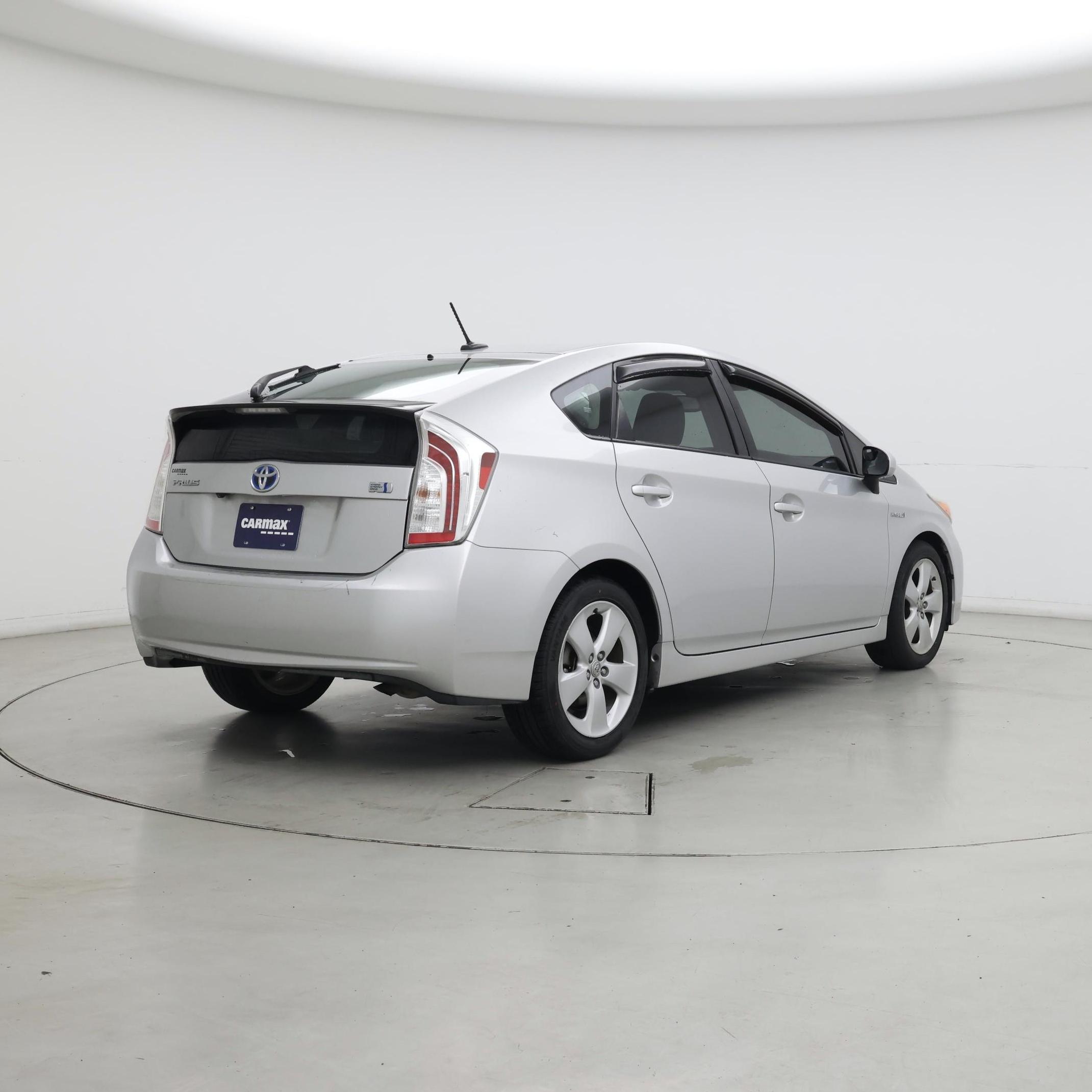 Thumbnail: 2014 Toyota Prius - 8
