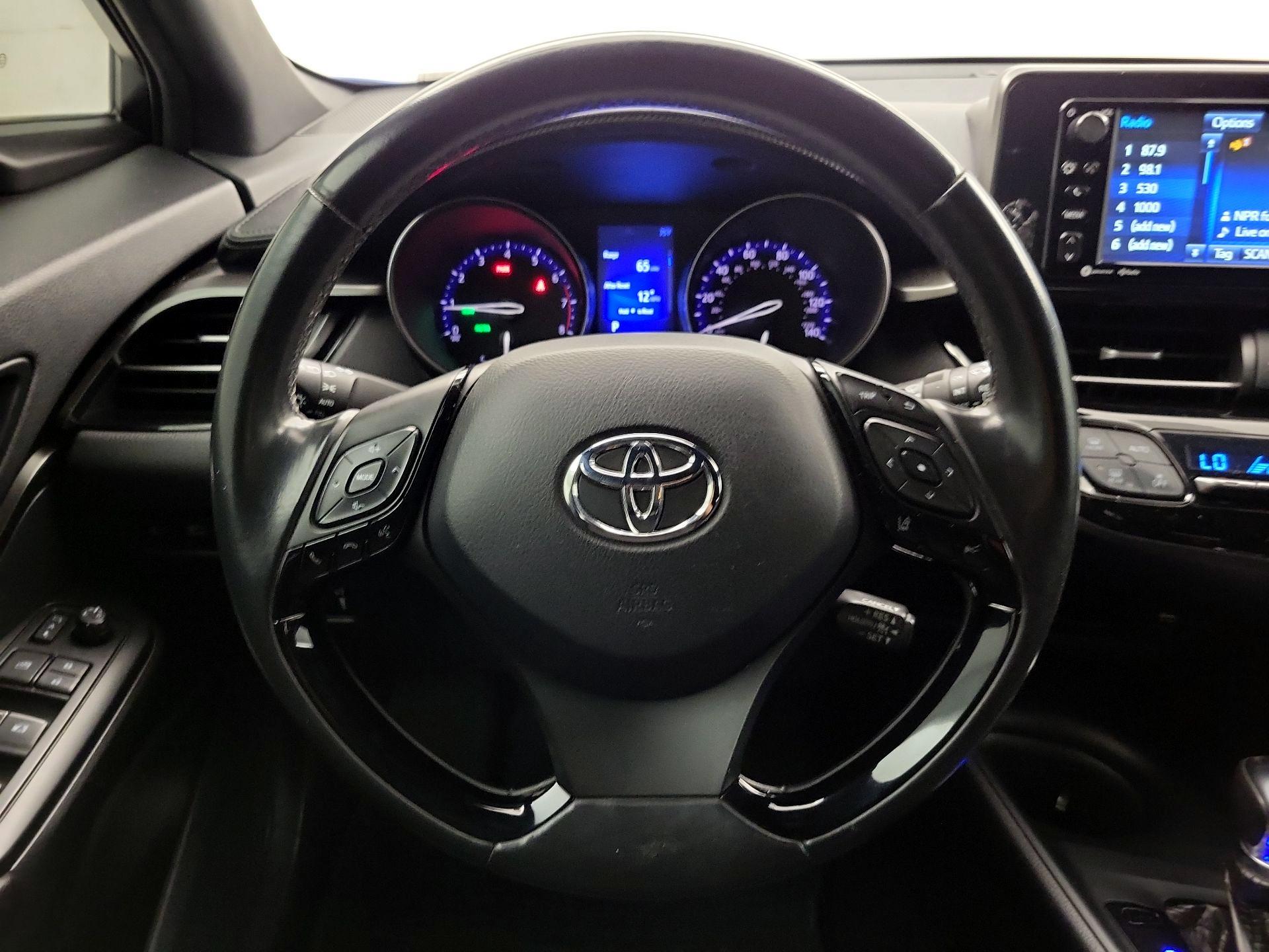 Thumbnail: 2018 Toyota C-HR - 10