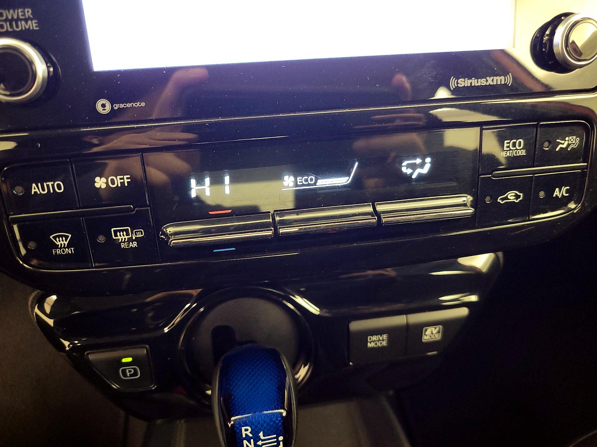 Thumbnail: 2022 Toyota Prius - 16