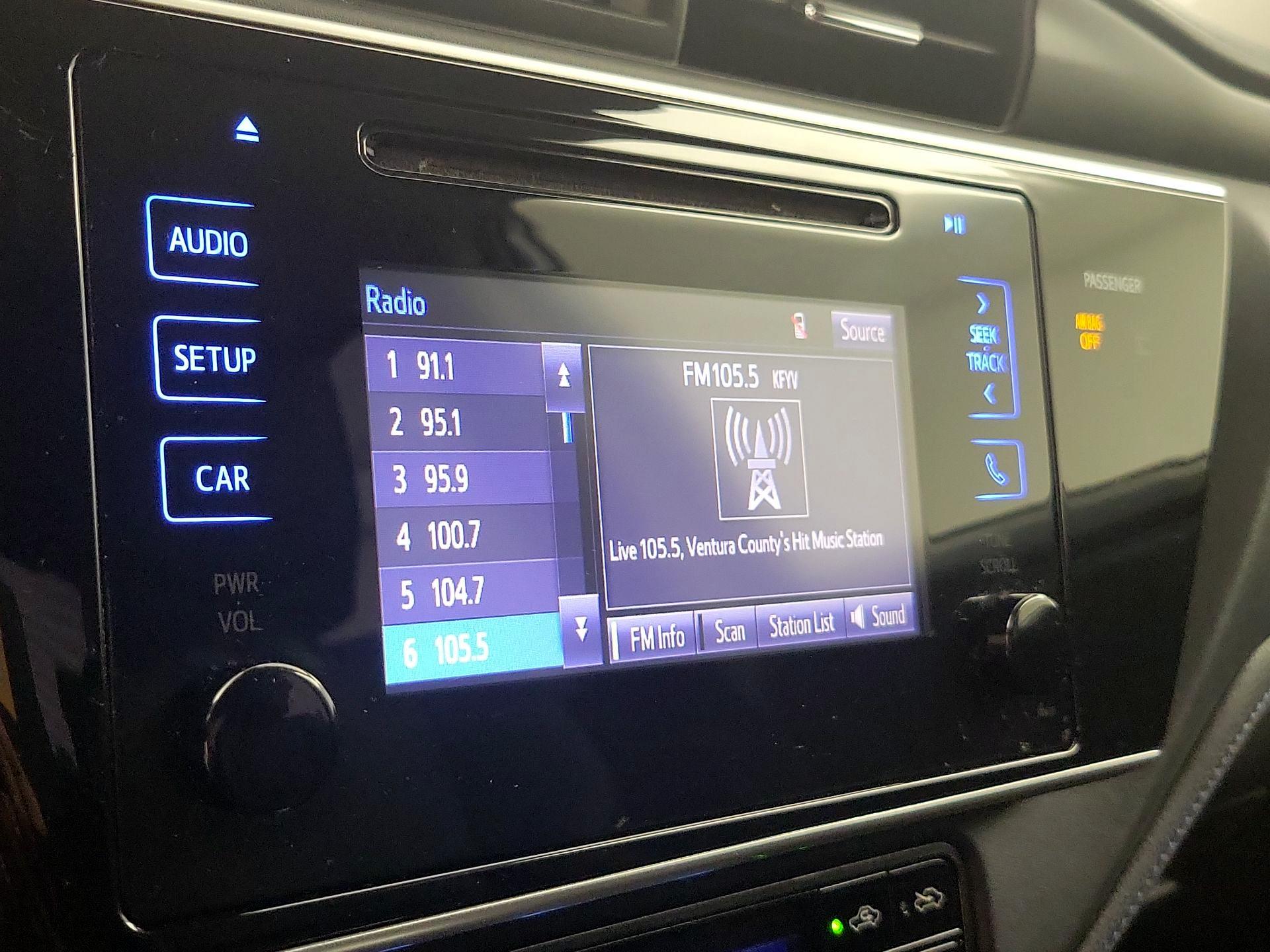 Thumbnail: 2017 Toyota Corolla - 15